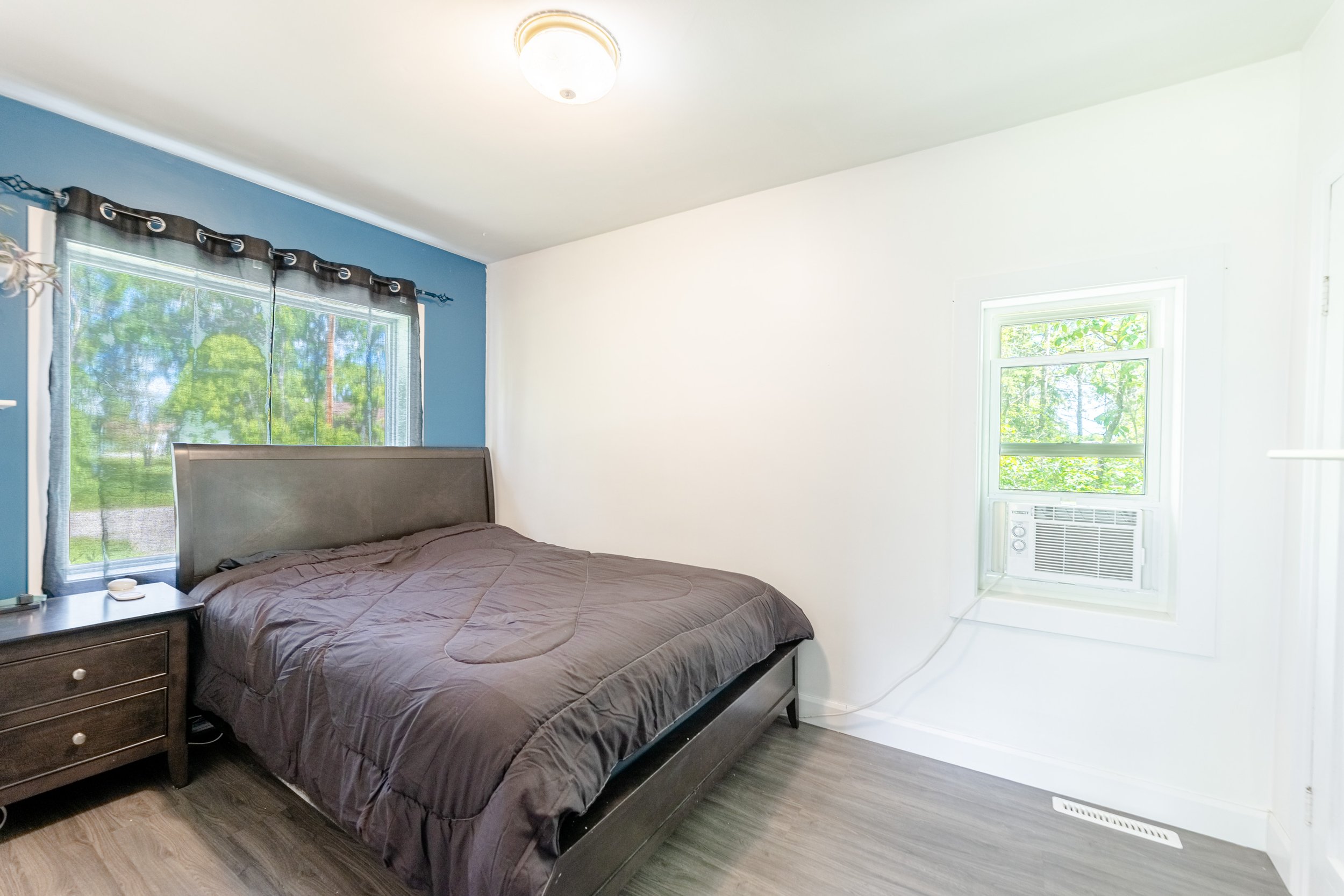 21 6 Ave SE (11).jpg