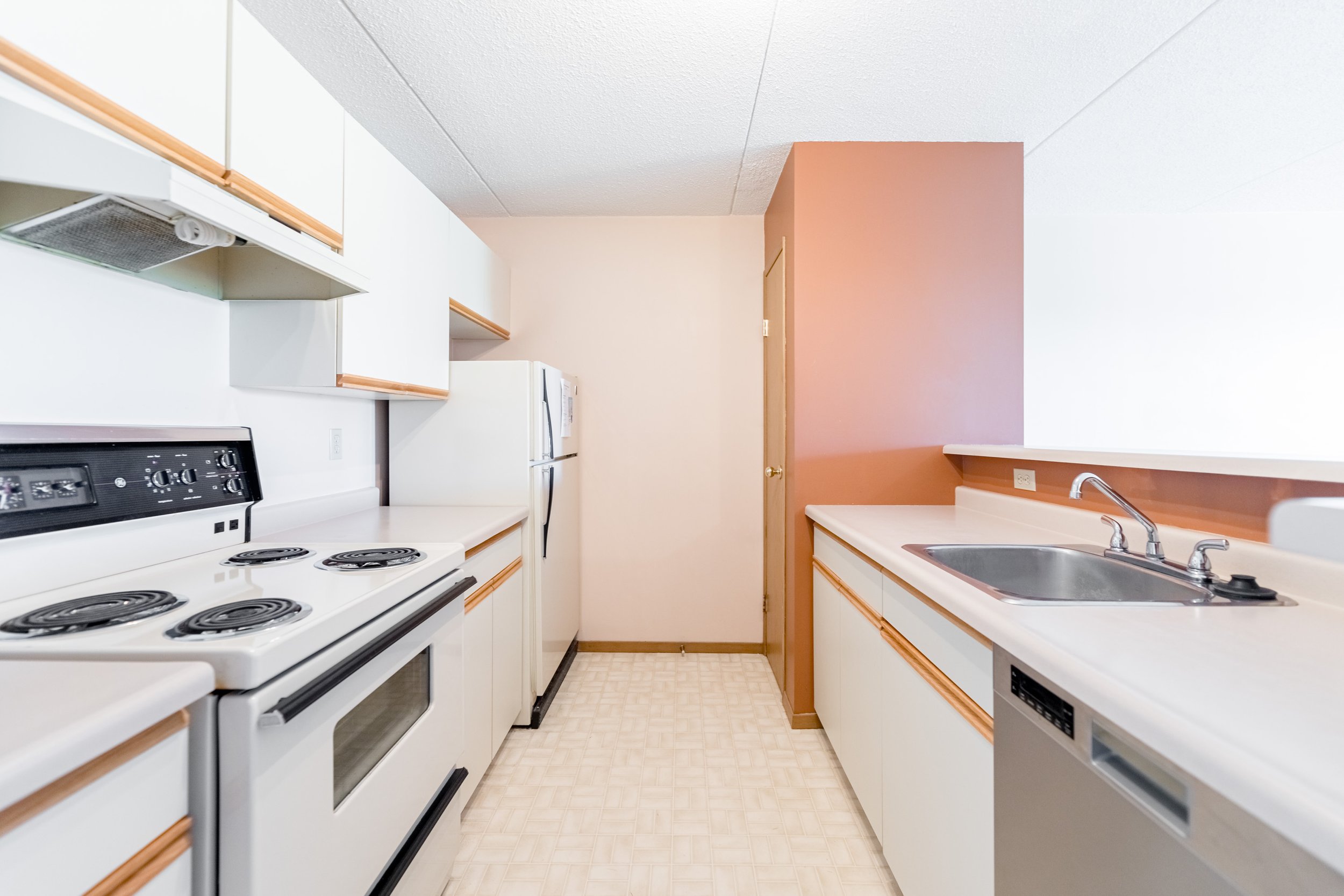 1720 Pembina Hwy (9).jpg
