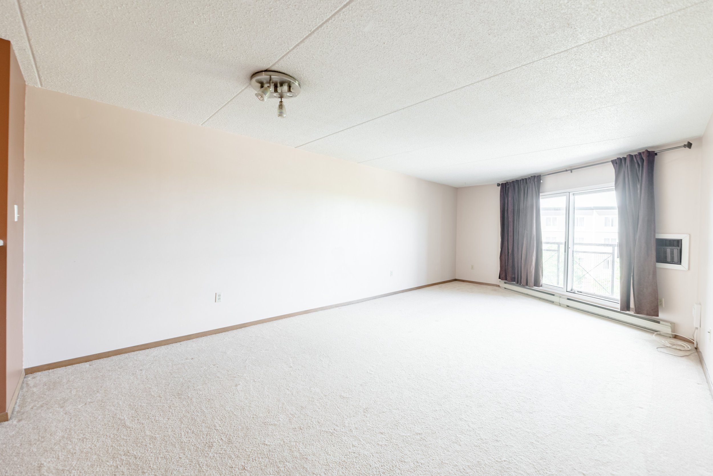 1720 Pembina Hwy (13).jpg