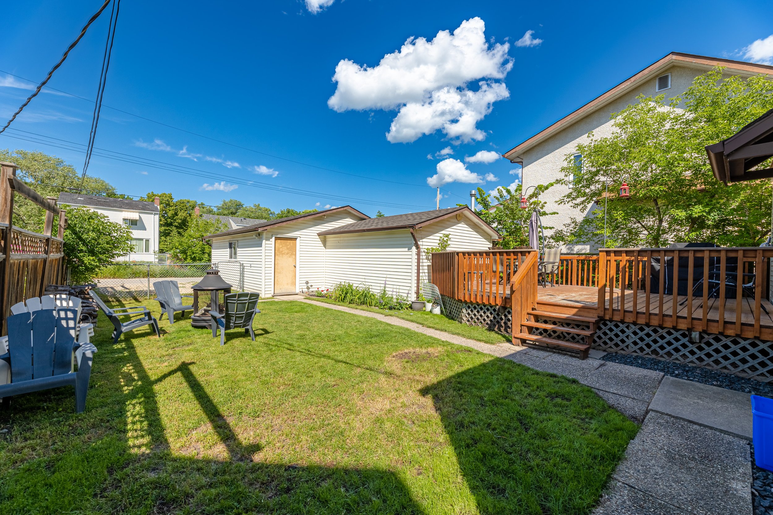 353 Bronx Ave (27).jpg