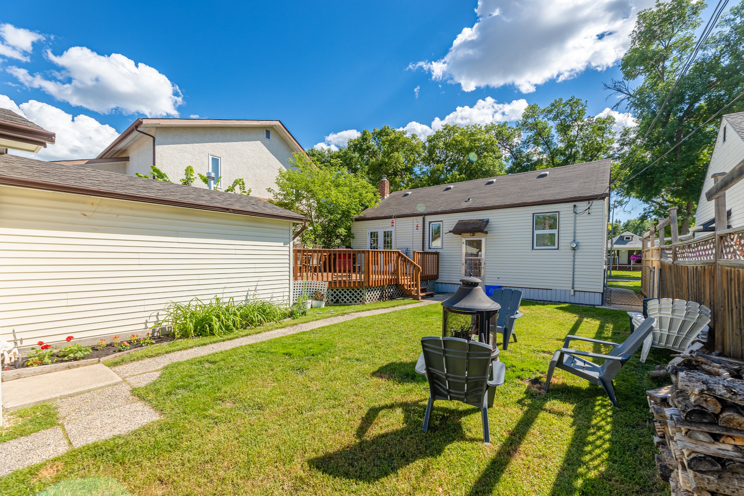 353 Bronx Ave (26).jpg