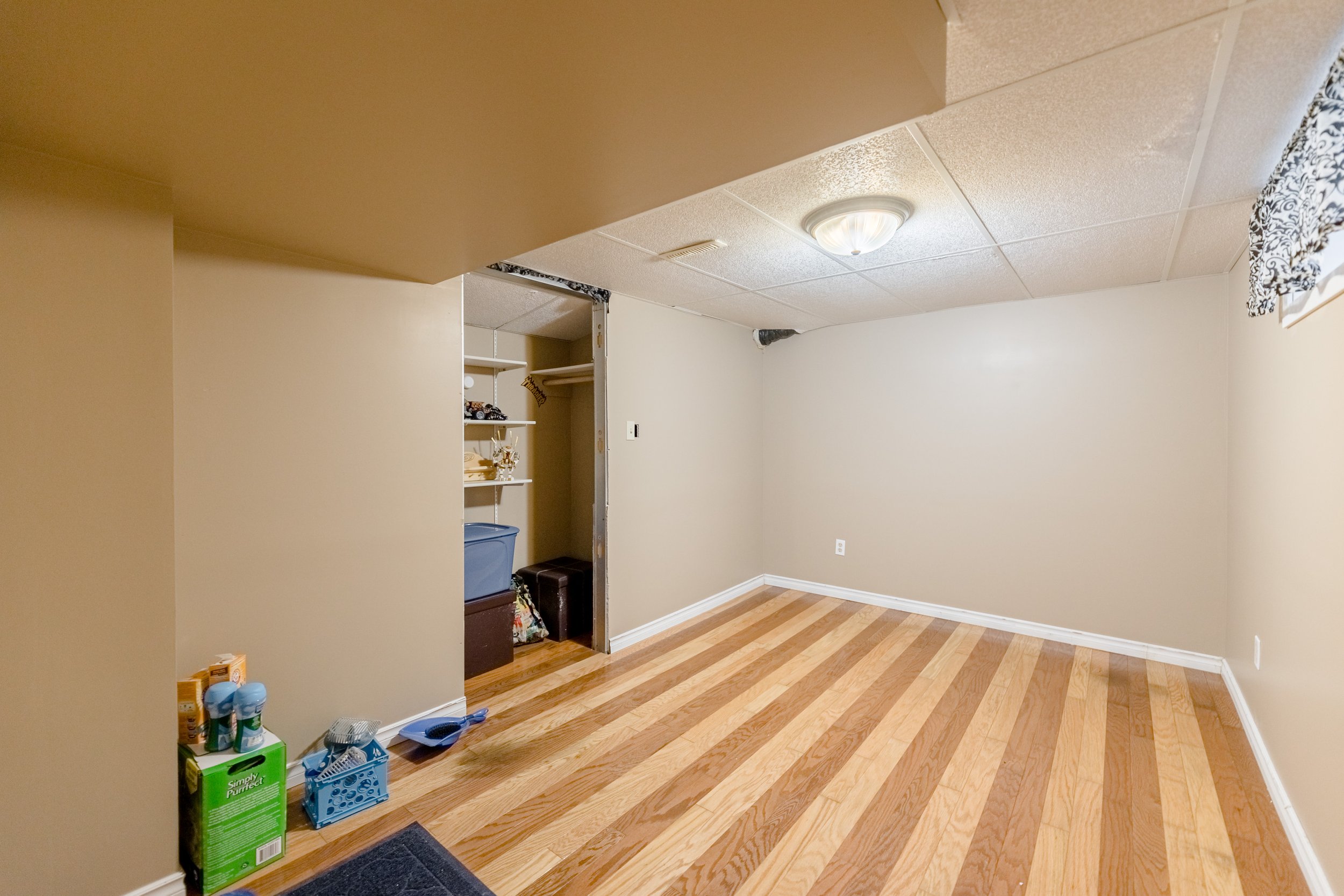 520 Collegiate St (8).jpg