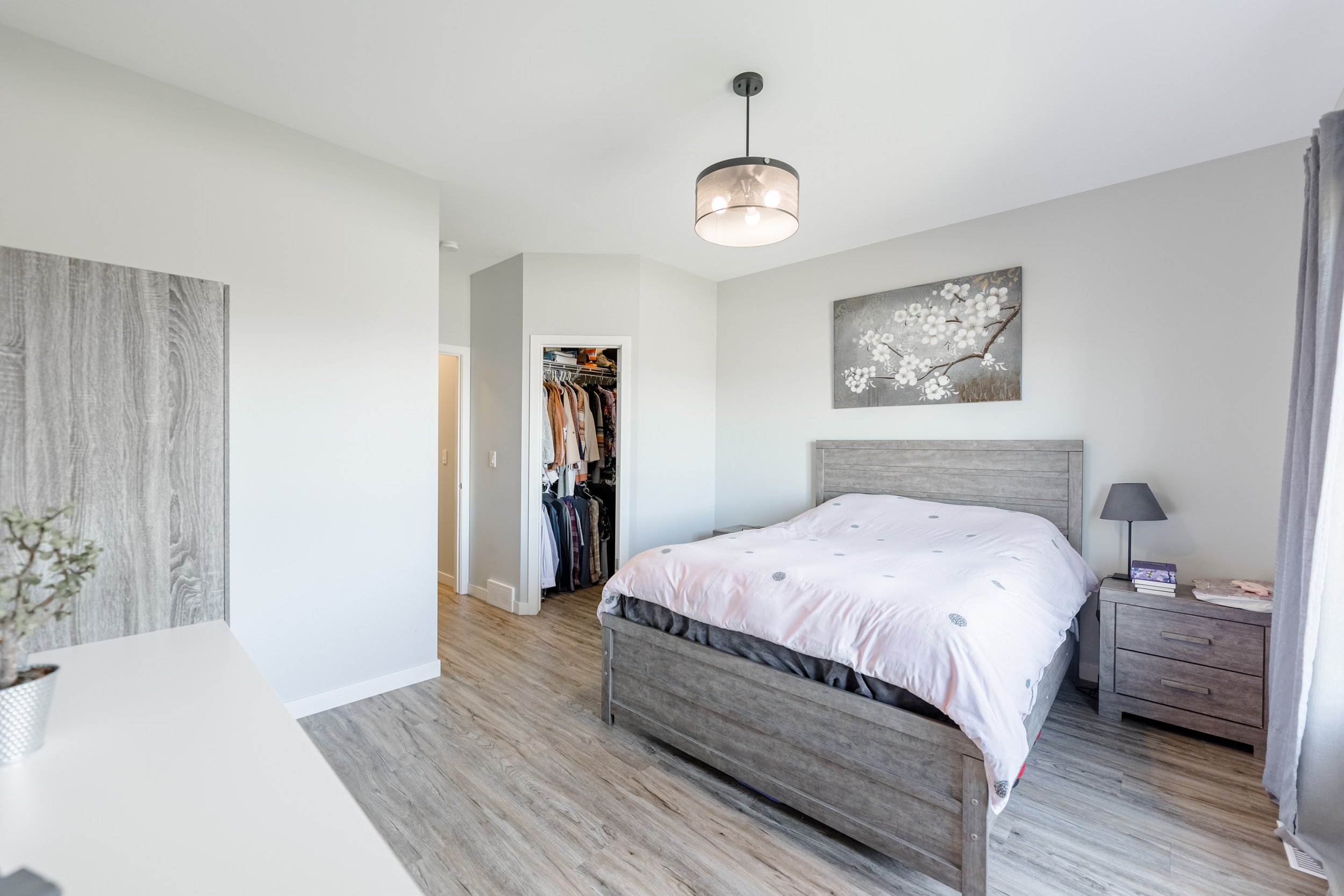 104 Appleyard Ave (2).jpg