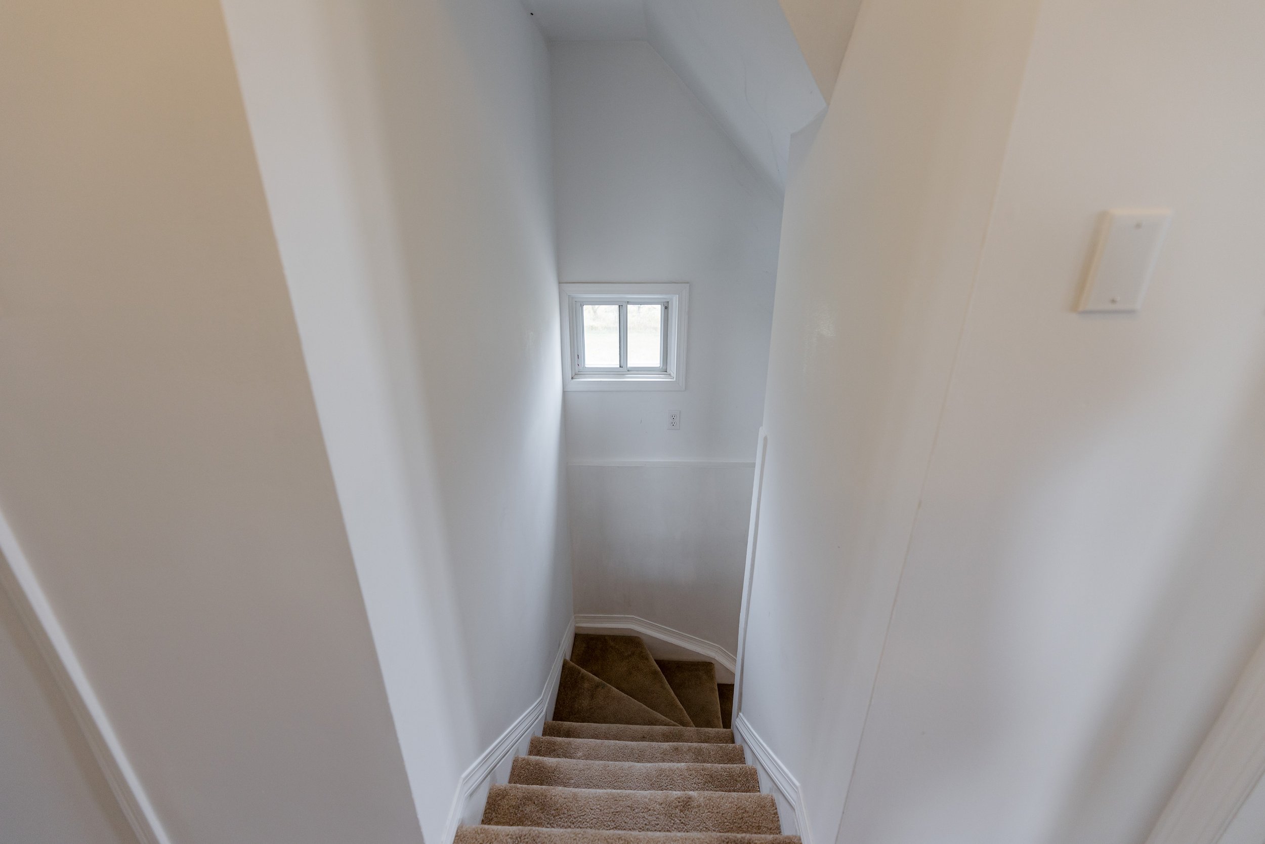 GR610851.jpg