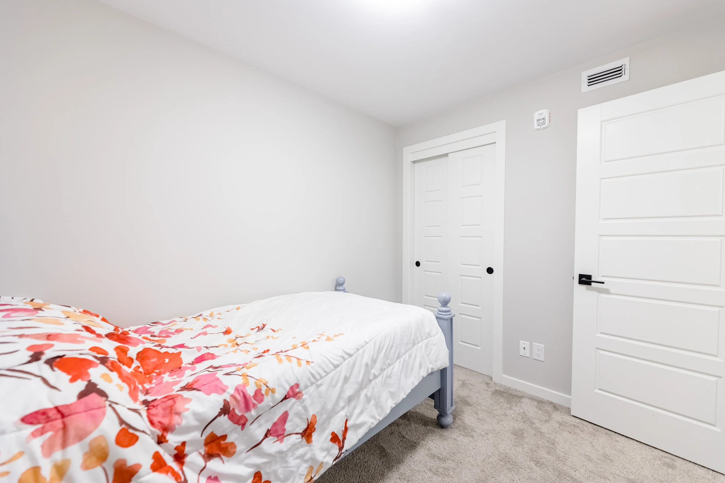 119 545 Dale Boulevard — Meagan McKilliop