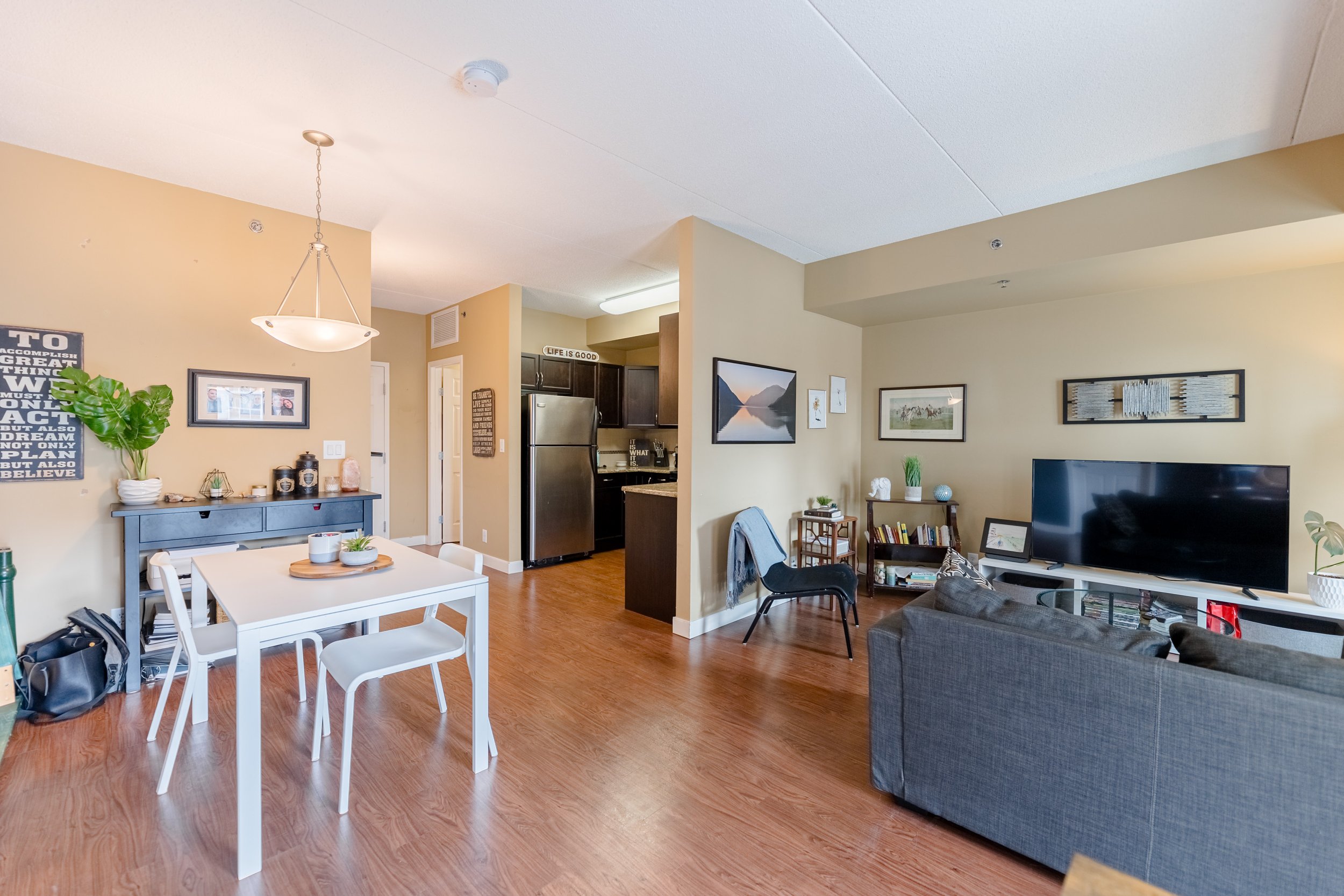305-40 Shore St (10).jpg