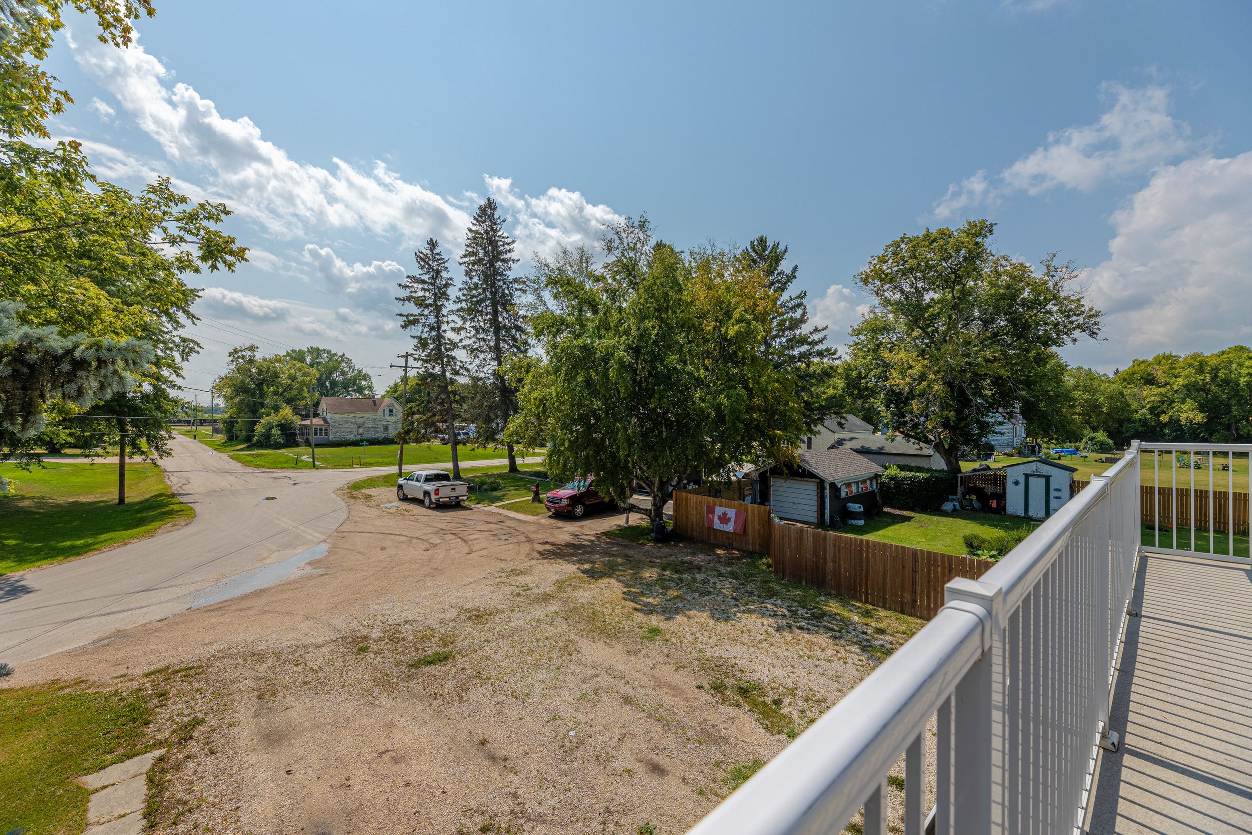 106 2nd Ave (11).jpg