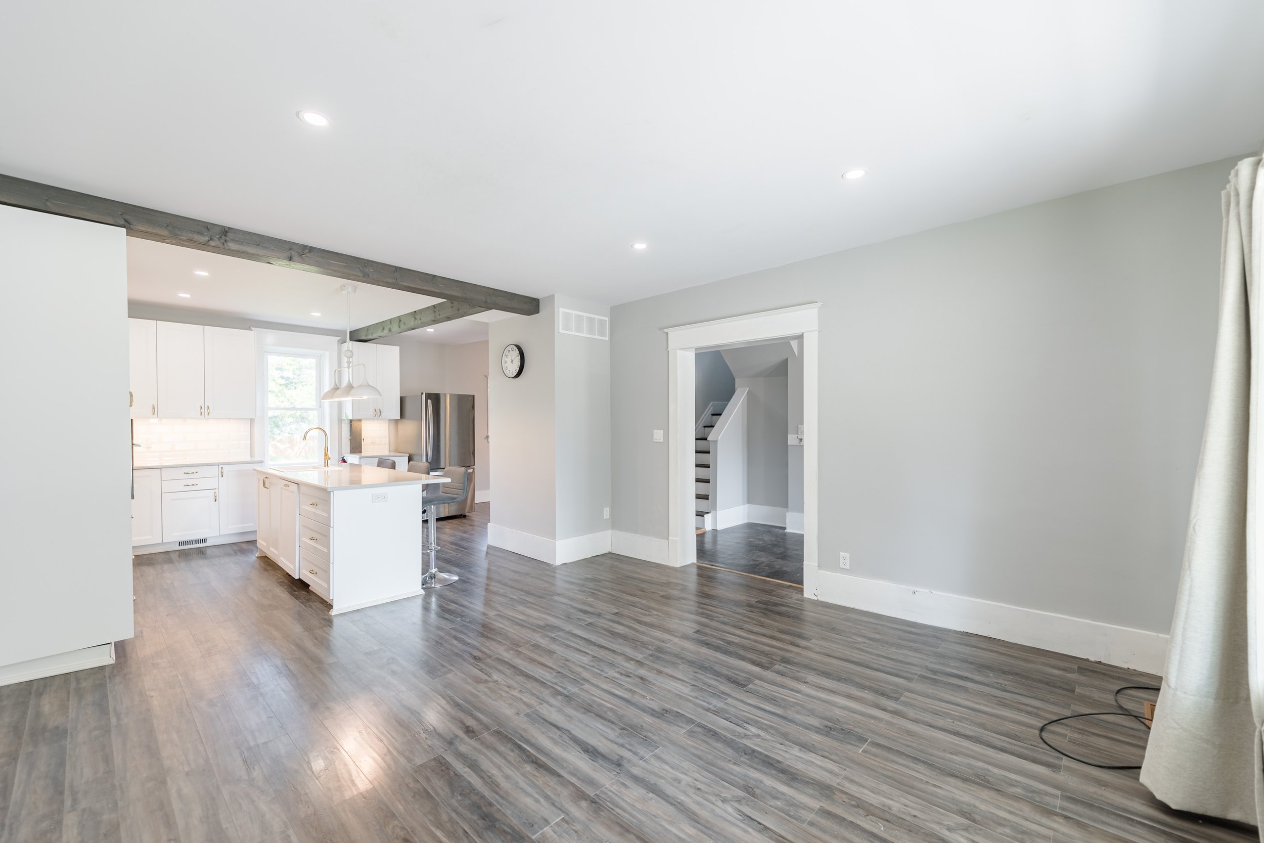 106 2nd Ave (17).jpg