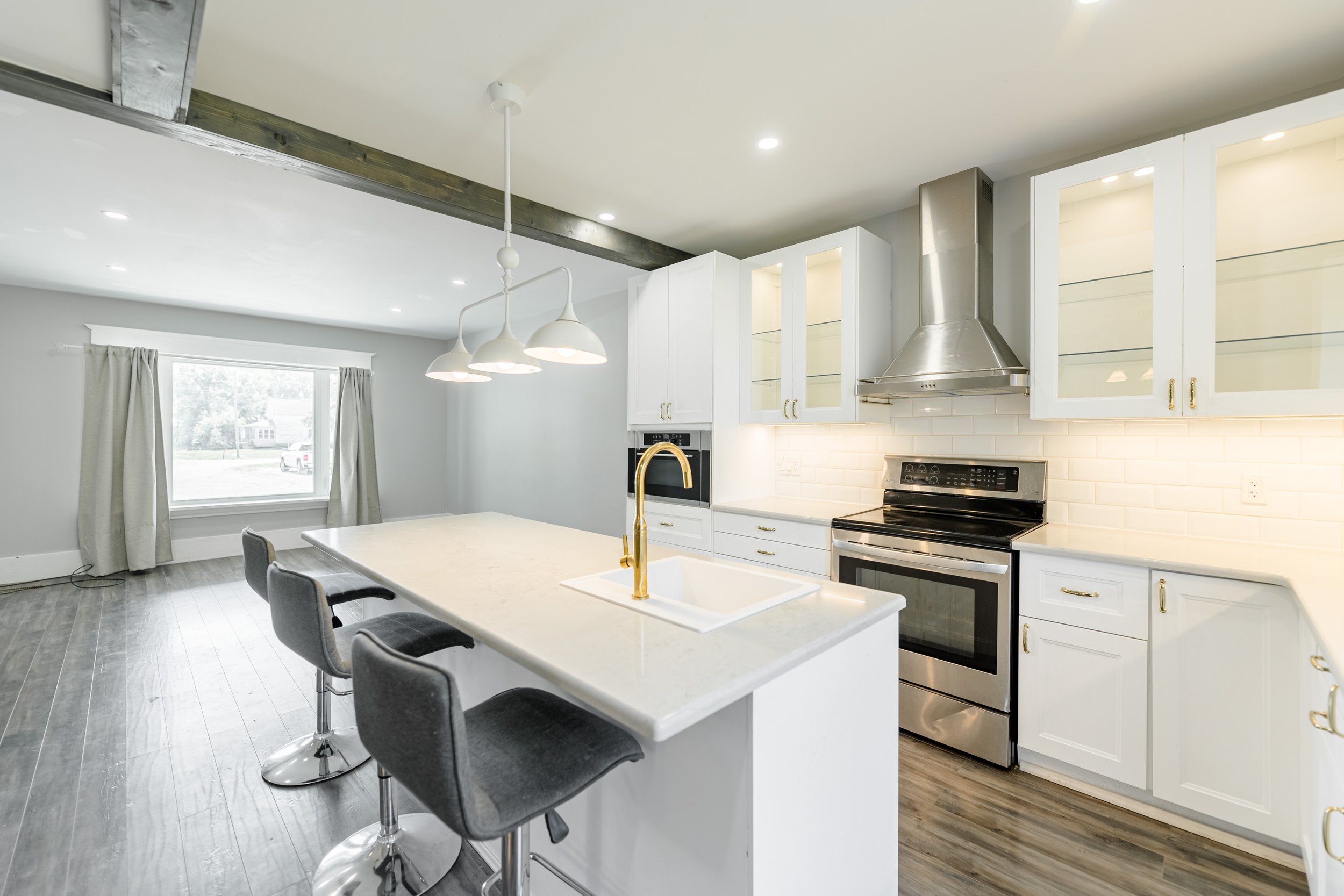 106 2nd Ave (20).jpg