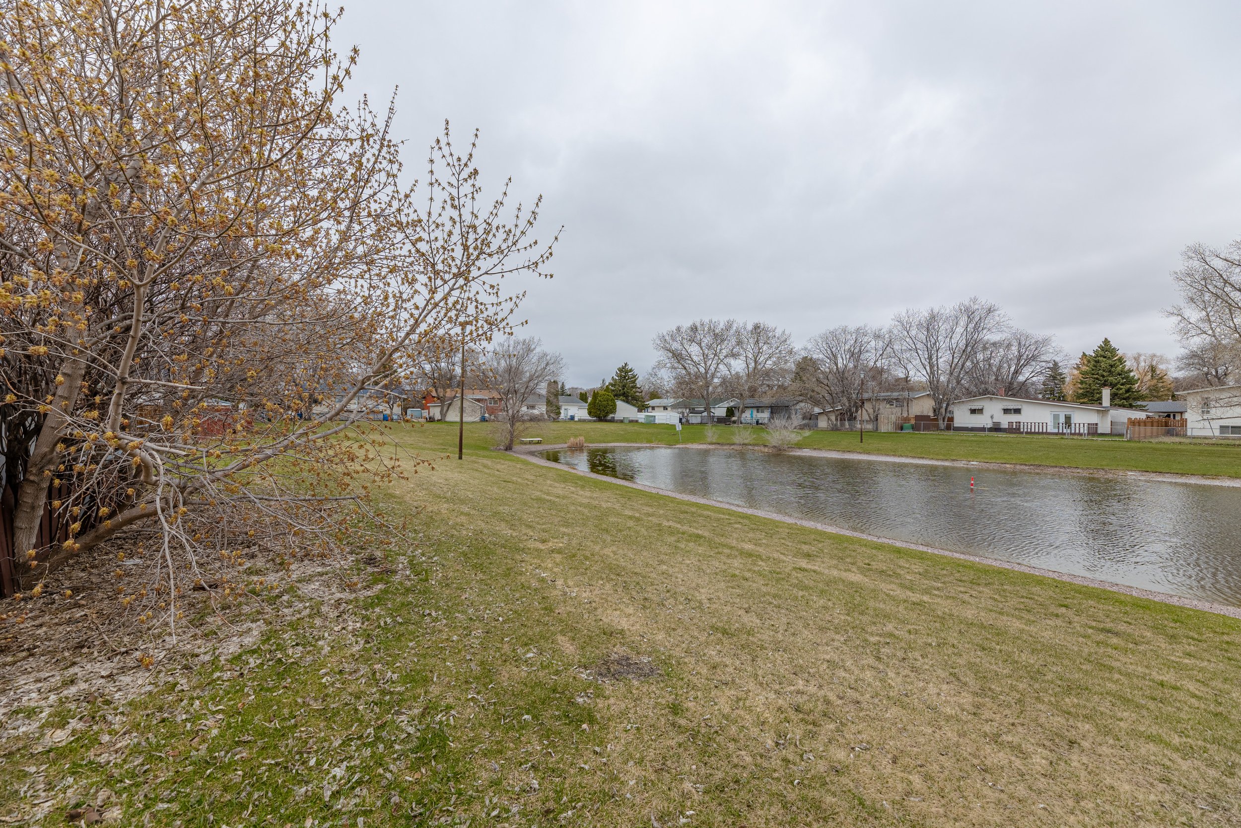 73 South Lake Dr (38).jpg