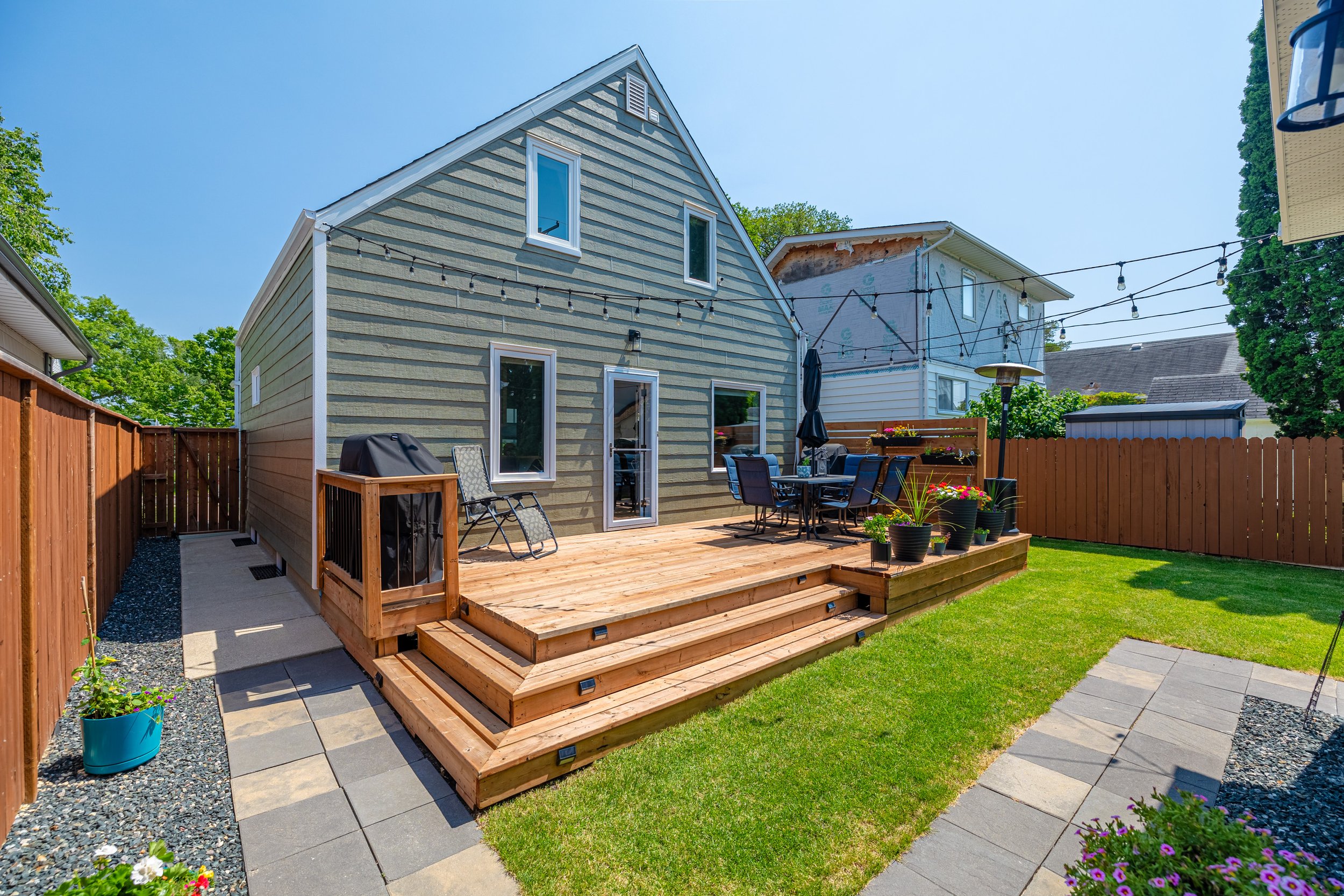 305 Centennial St (3).jpg