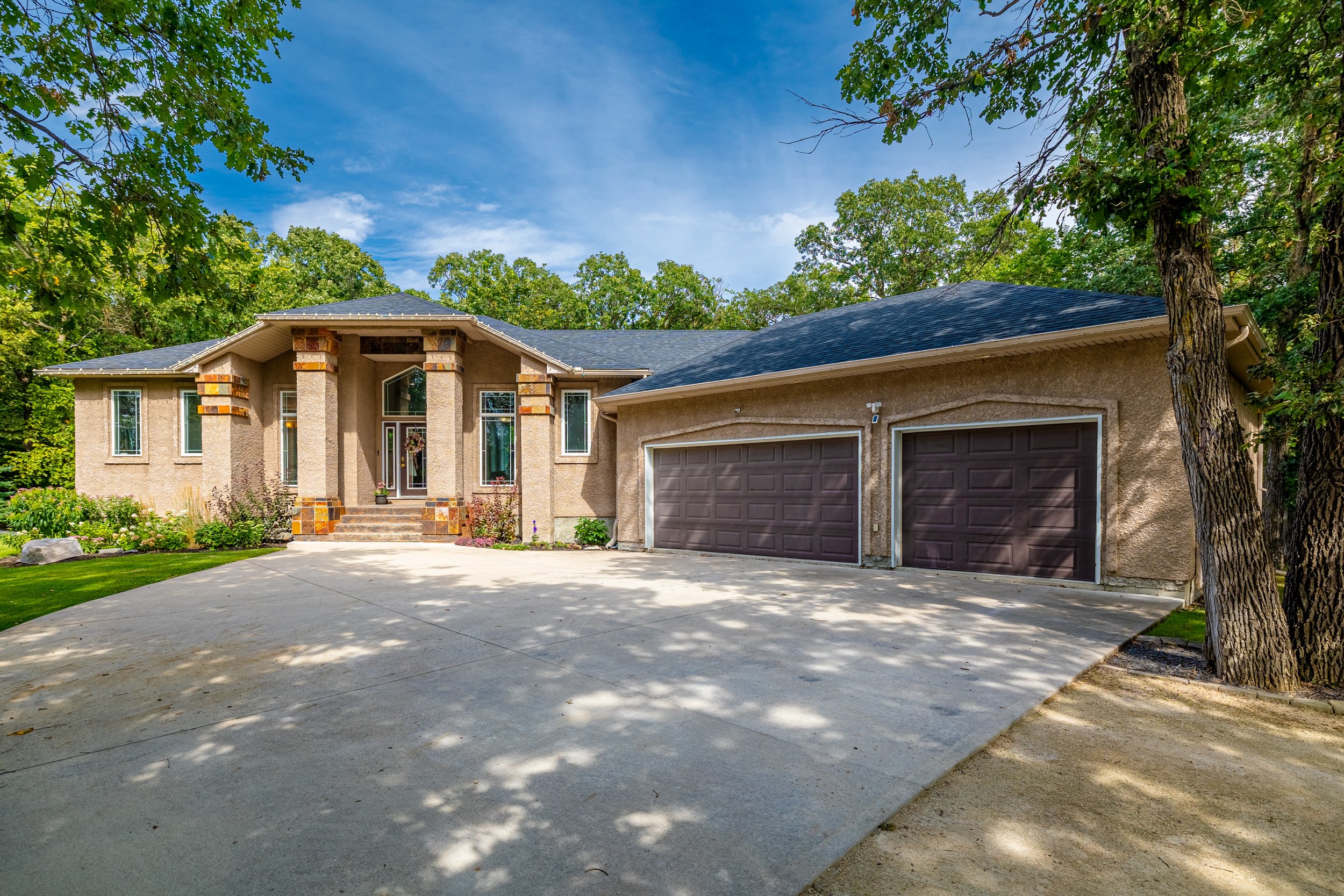 28 Highland Dr (1).jpg
