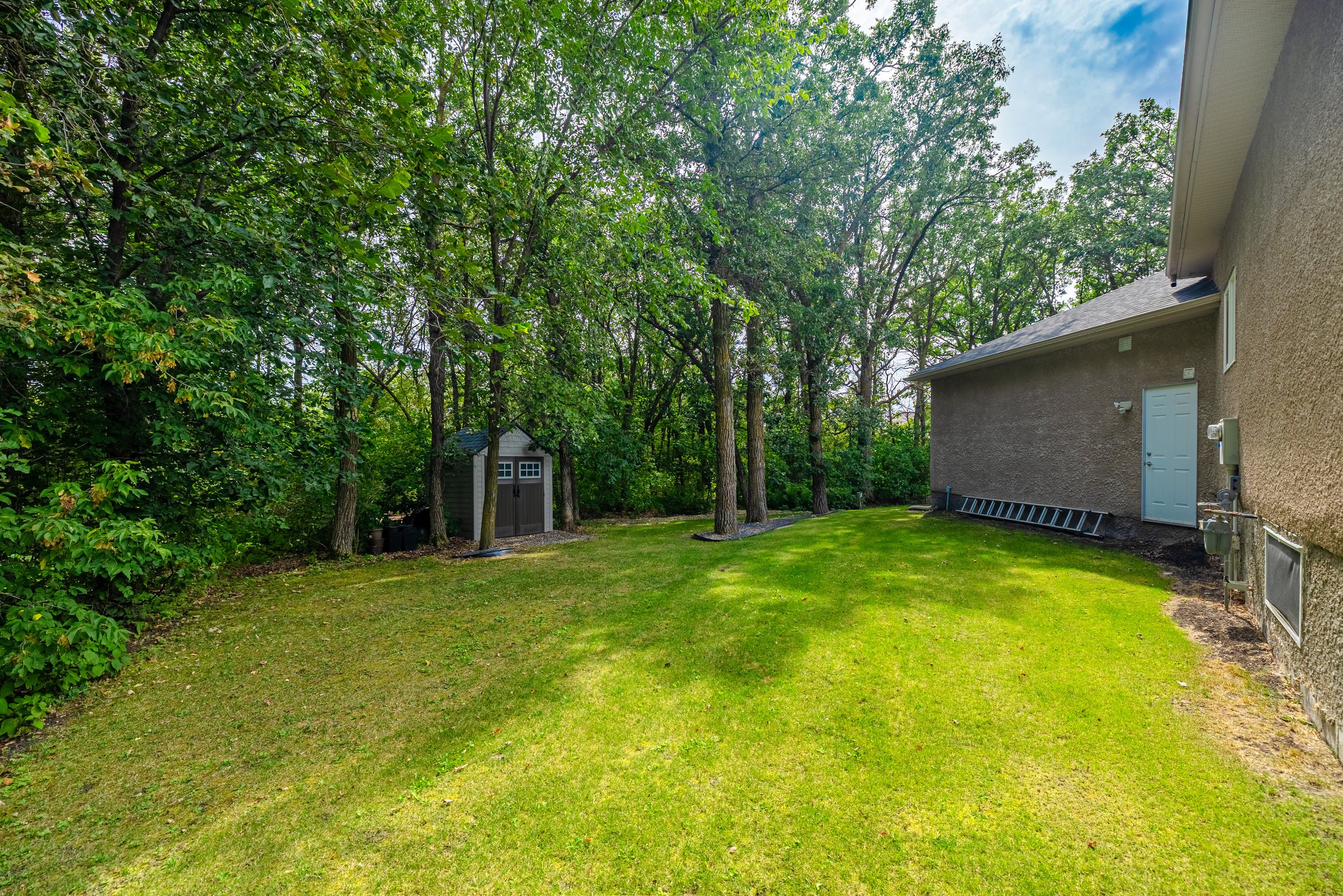 28 Highland Dr (10).jpg