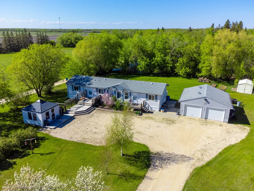 FEATURED LISTINGS — Meagan McKilliop