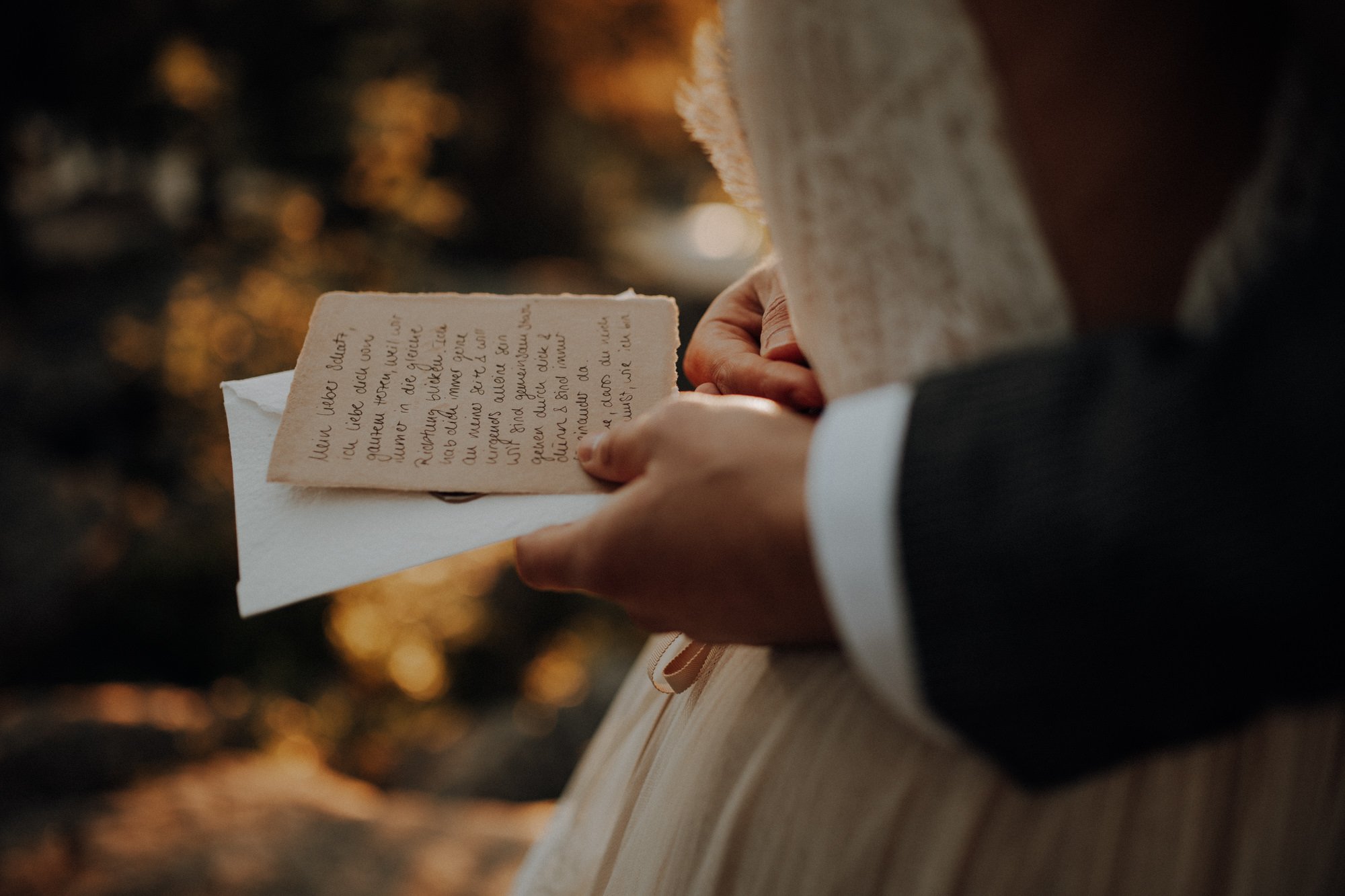 Elopement-Fraenkische-Schweiz-Hochzeitsfotografin-Sarah-Guber-Fotografie (38).jpg