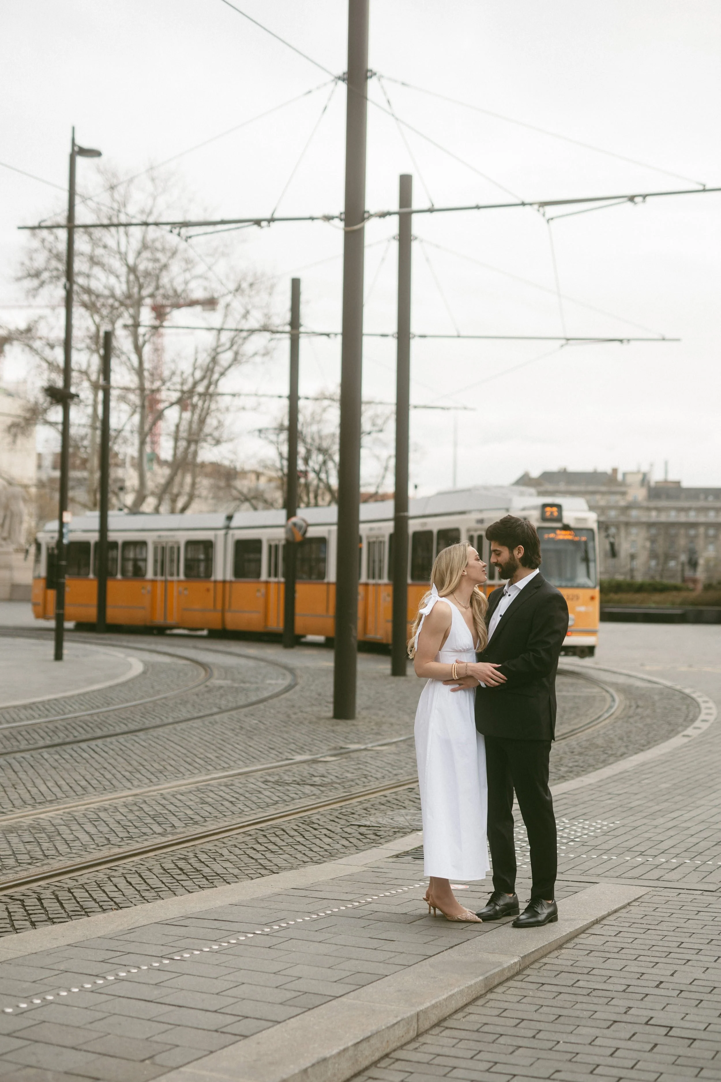 engagement-photos-budapest-sarahguberphotography (3).jpg