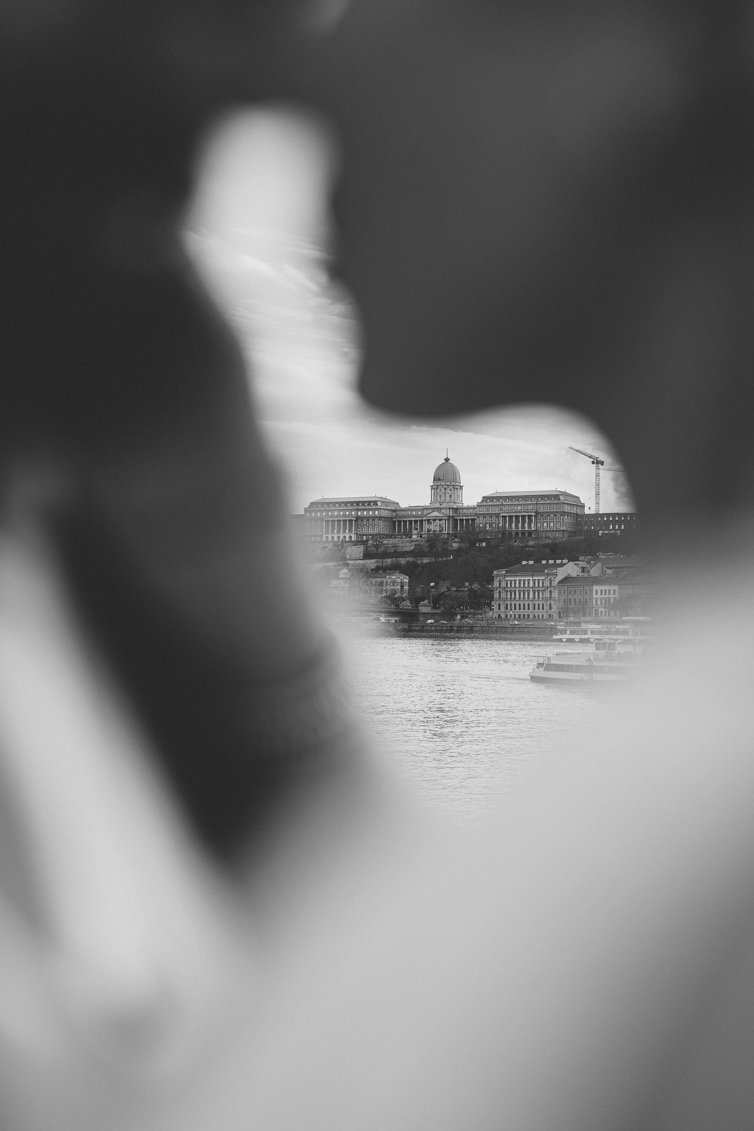 engagement-photos-budapest-sarahguberphotography (18).jpg