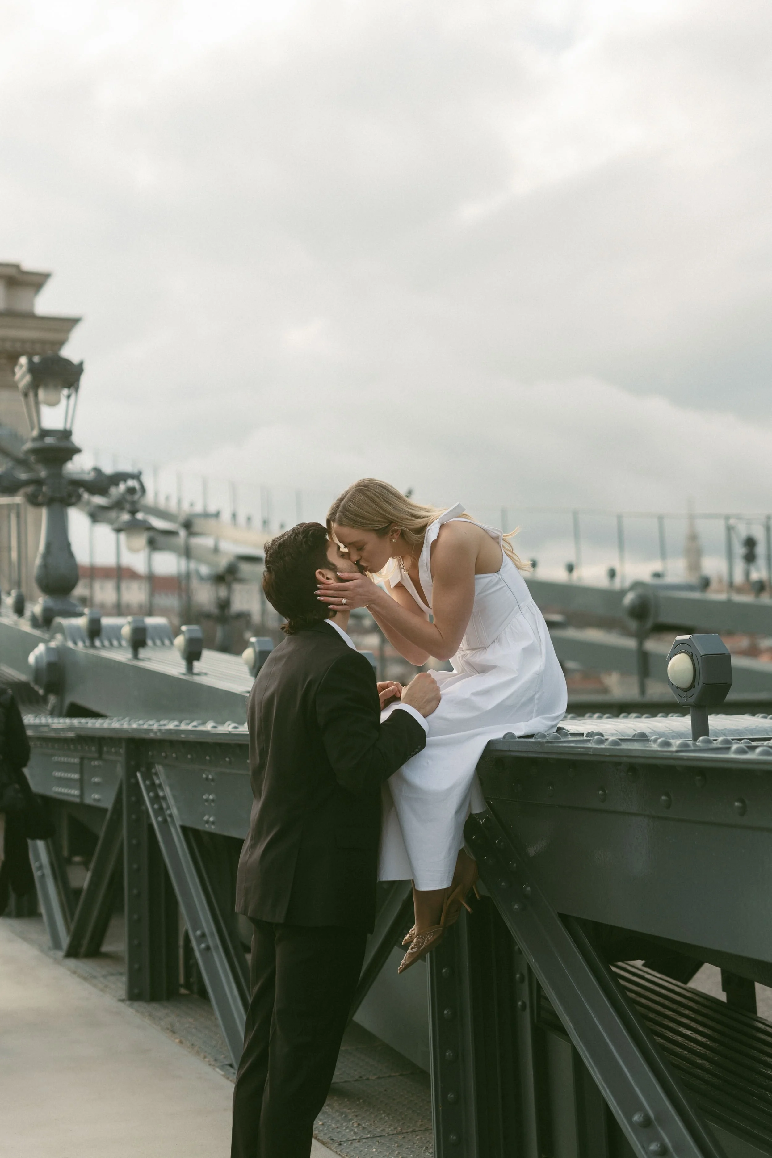 engagement-photos-budapest-sarahguberphotography (29).jpg