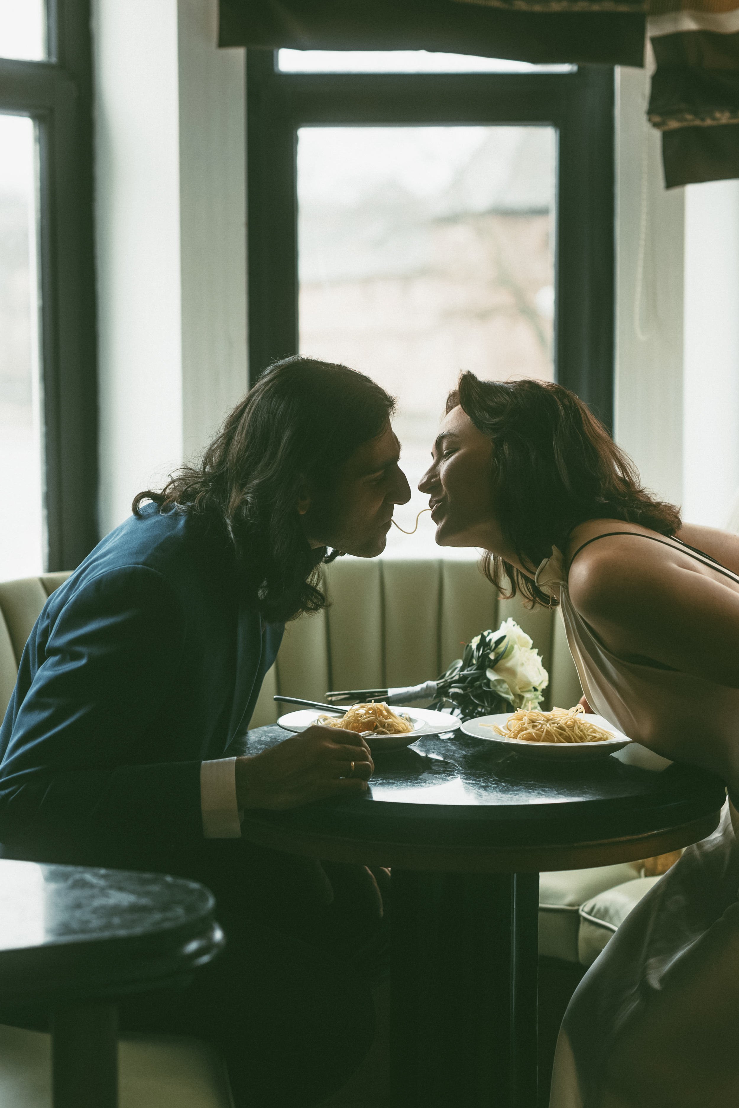 wedding-photographer-nuremberg-vintage-bar (14).jpg