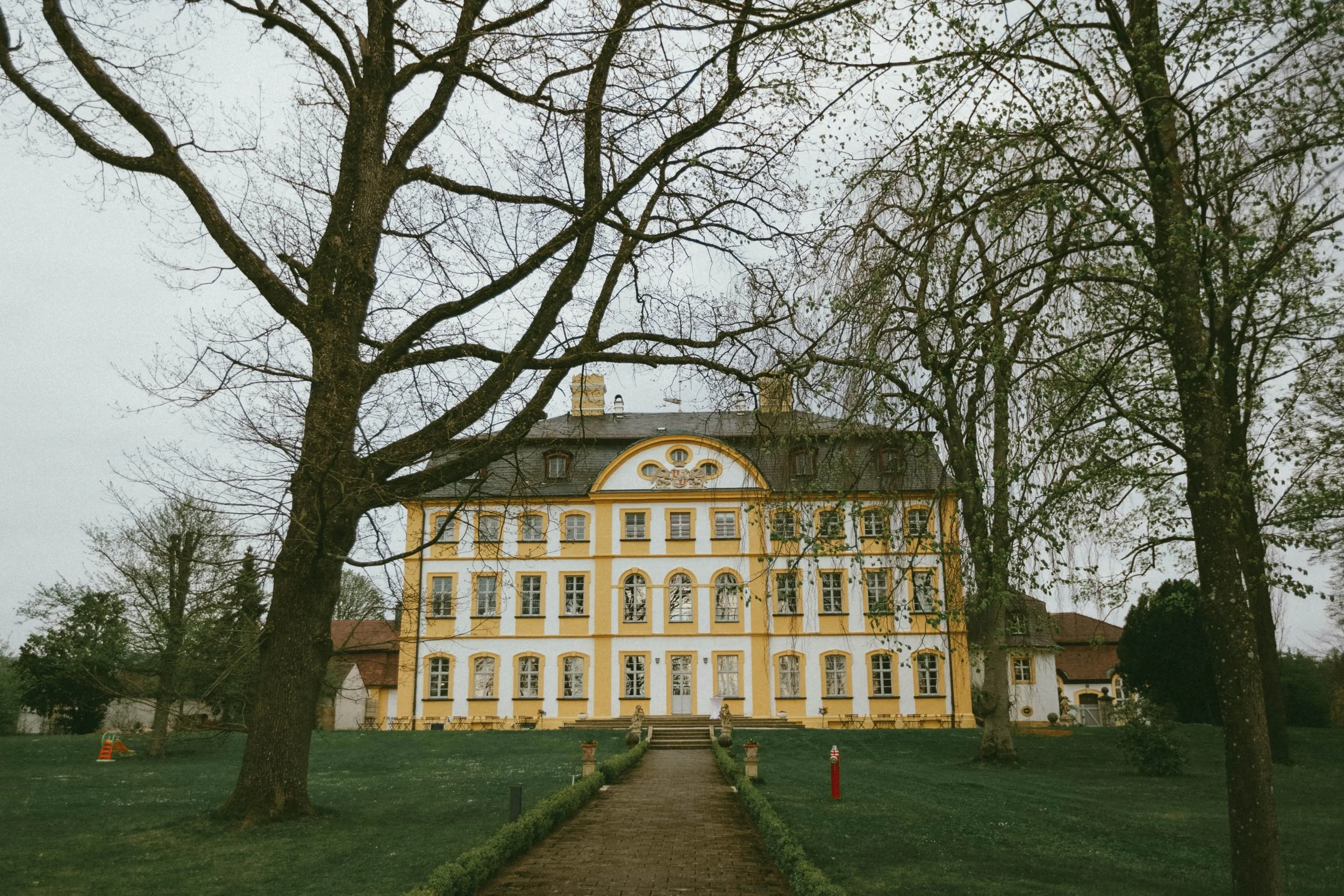 schloss-jaegersburg-hochzeitsfotograf (239).jpg