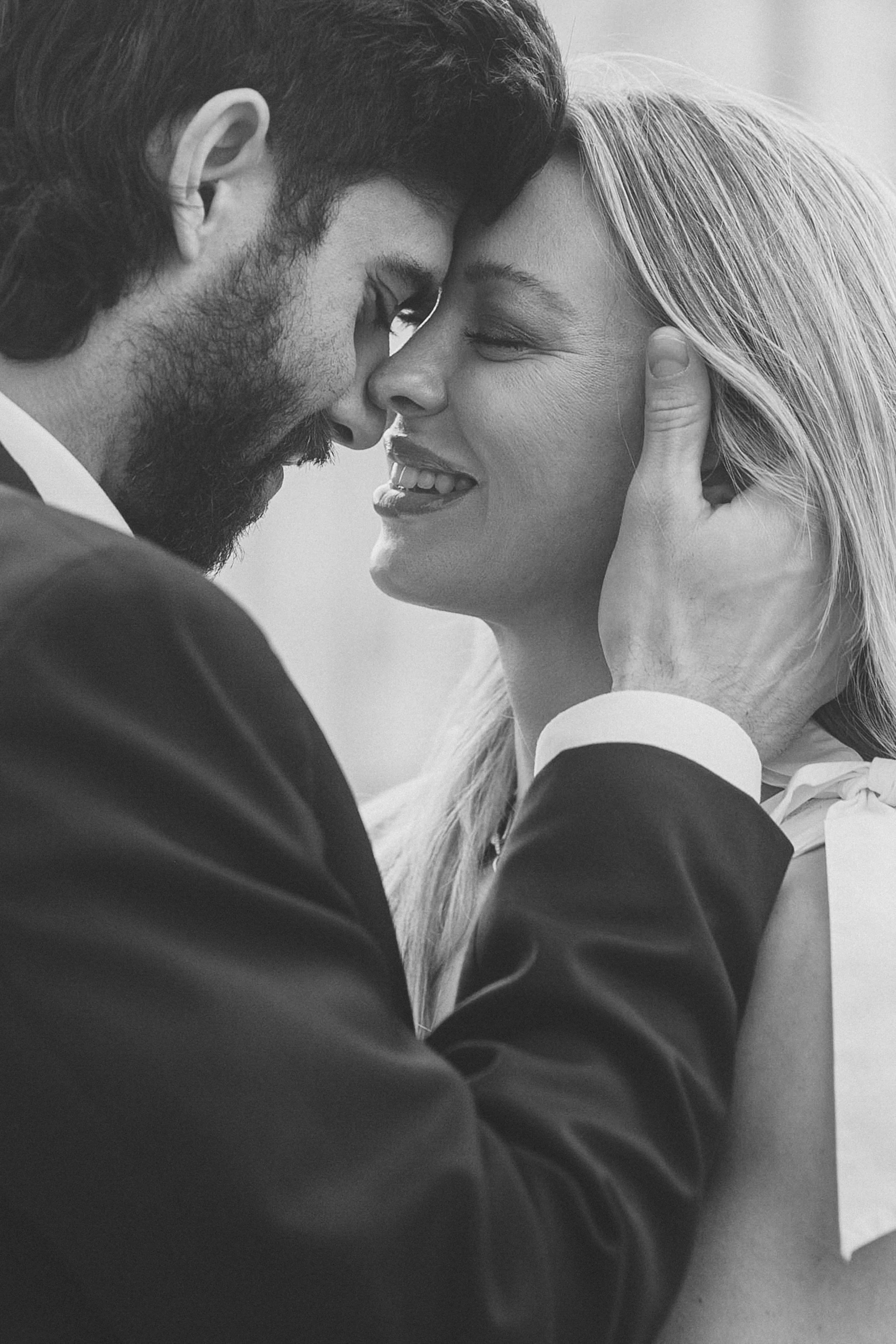 engagement-photos-budapest-sarahguberphotography (14).jpg