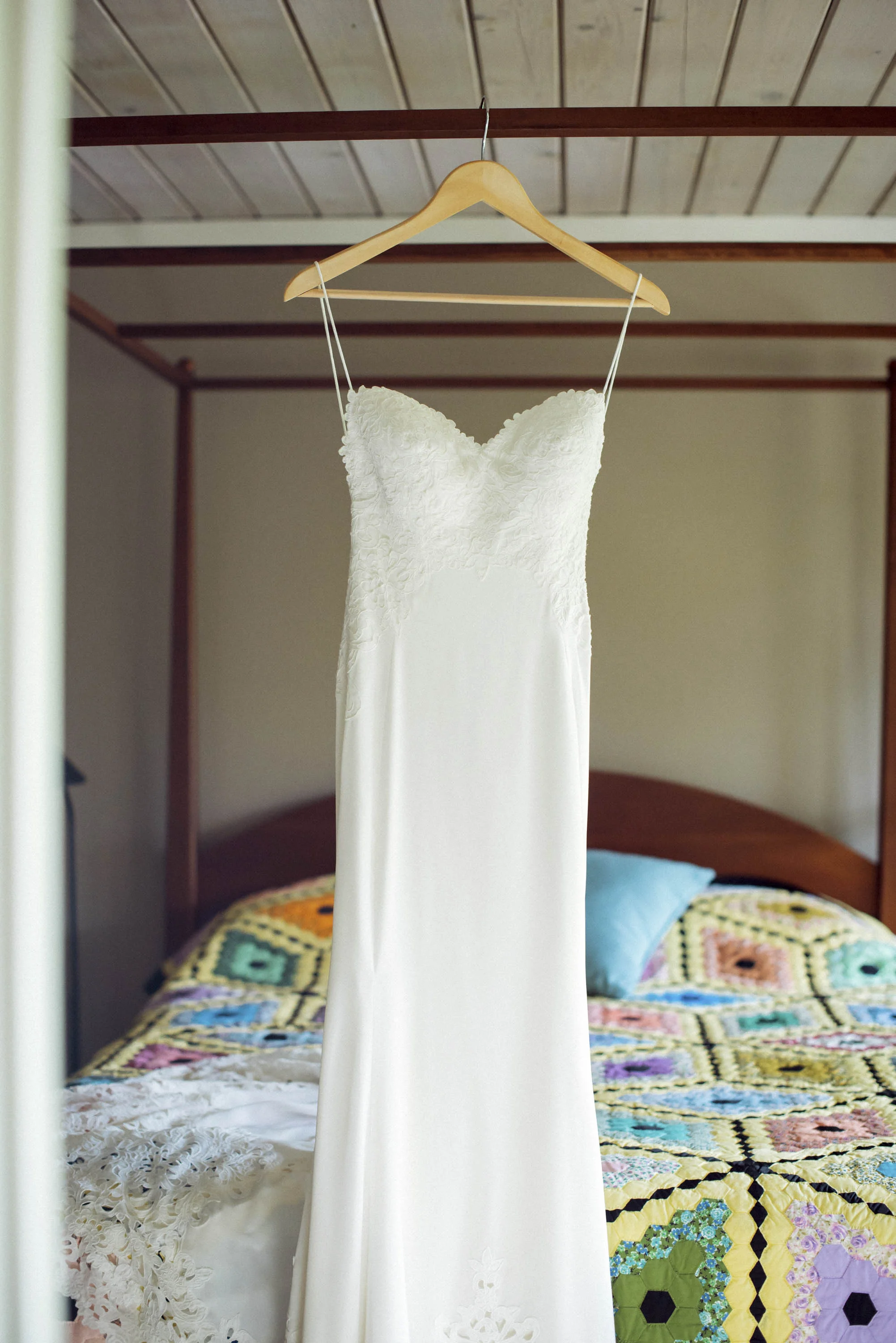 Andrew+Emily_097_IMC_9677_small.JPG