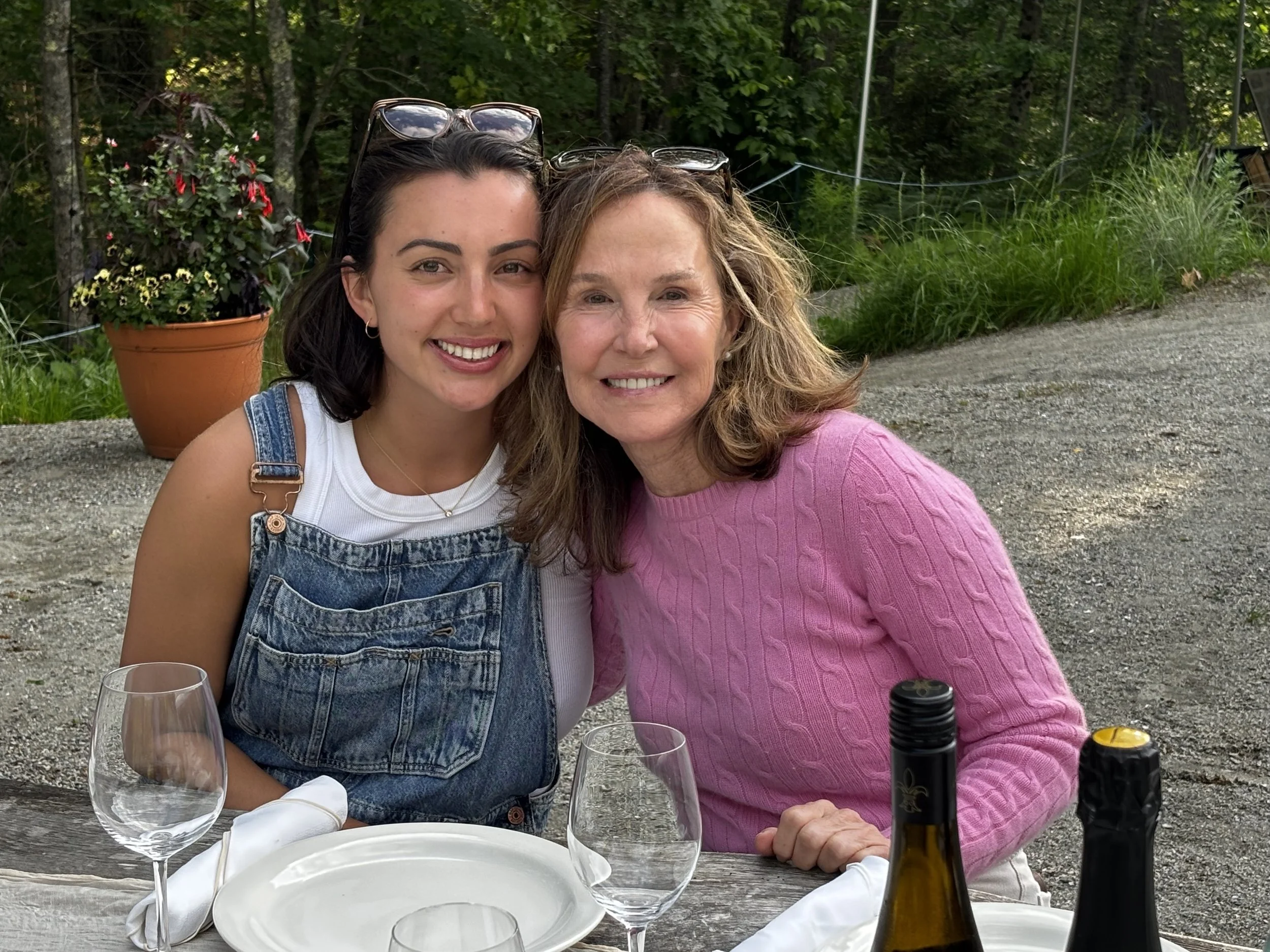 Alice Senko and her niece.jpg