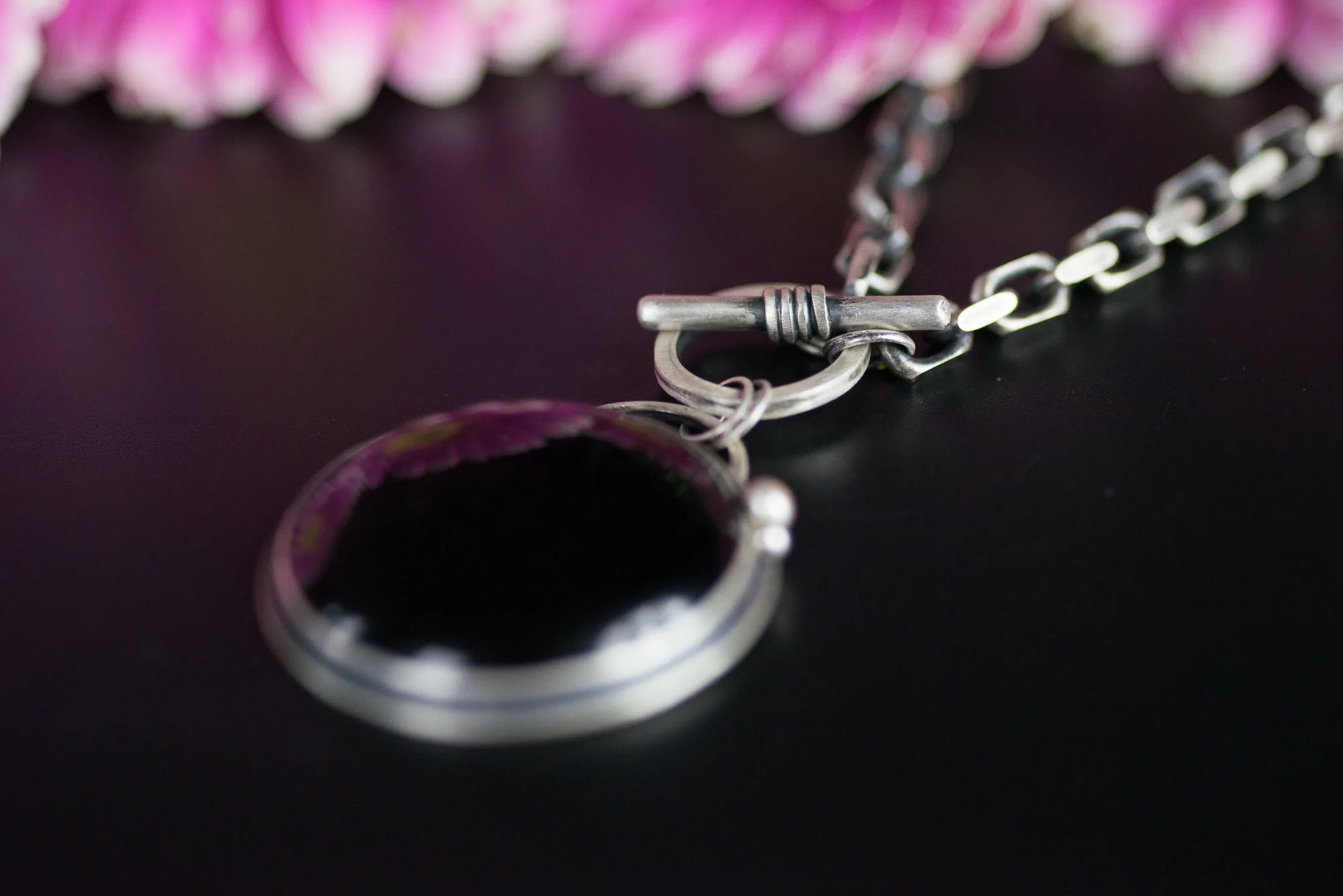 blackonyxtoggle-8.jpg