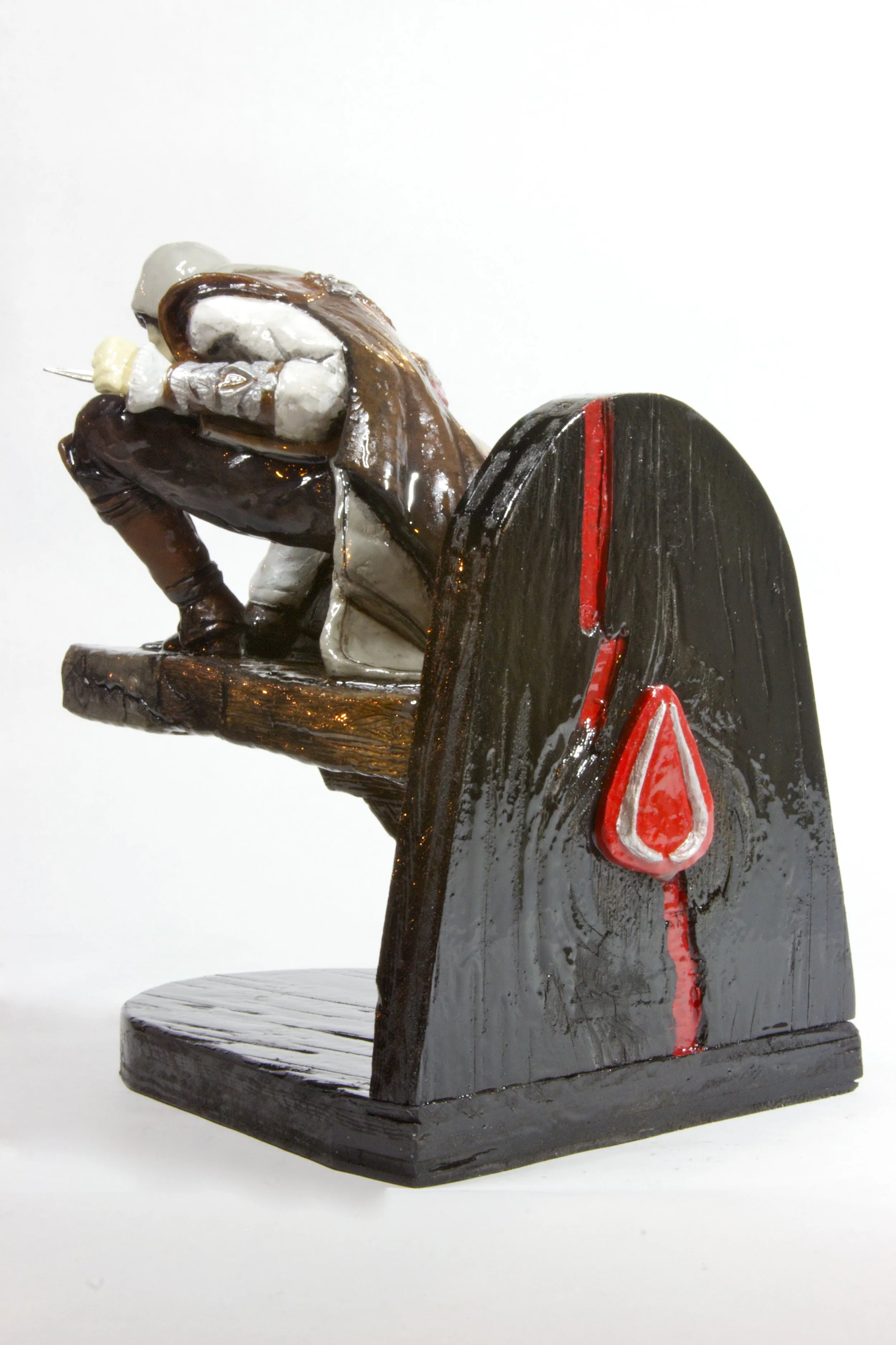 Ezio back tilt left Enhanced.jpg