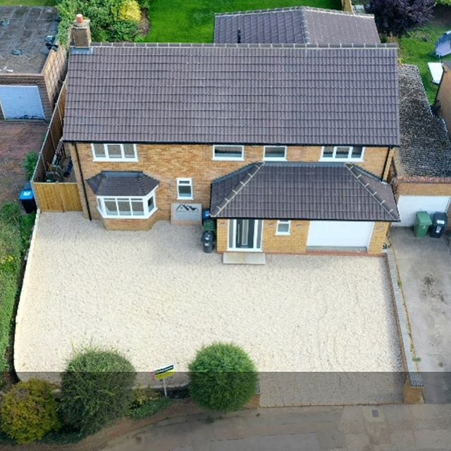 Got to love a nice clean aerial picture! Get that house sold!