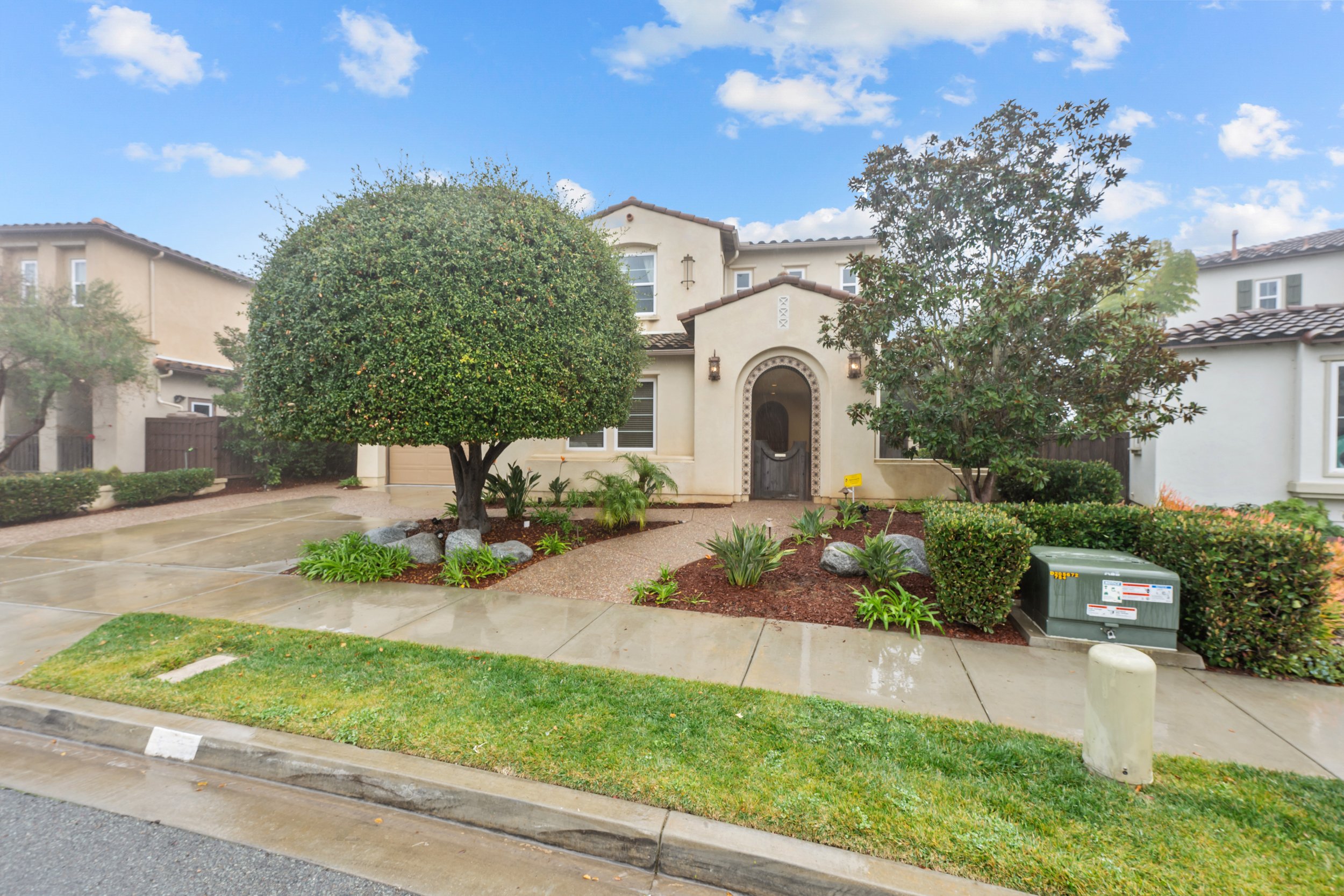 3437 Corte Altura Carlsbad 92009 $2,100,000