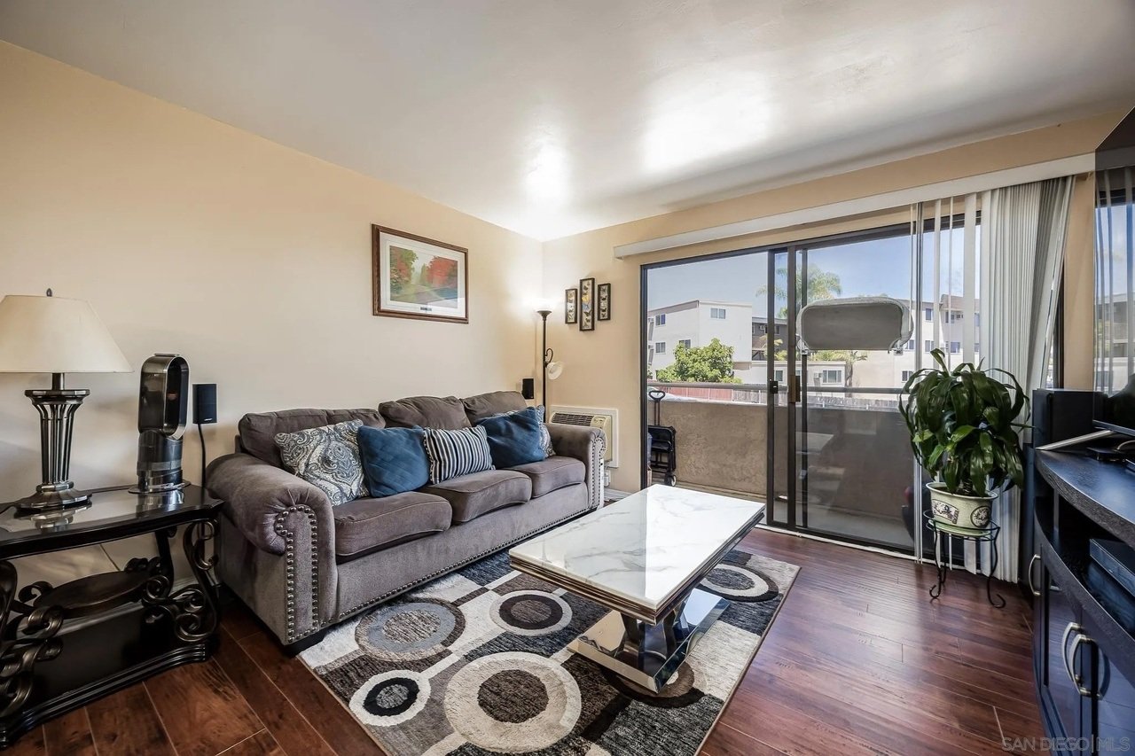 4540 60th street #203 San Diego CA 92115 $400,000