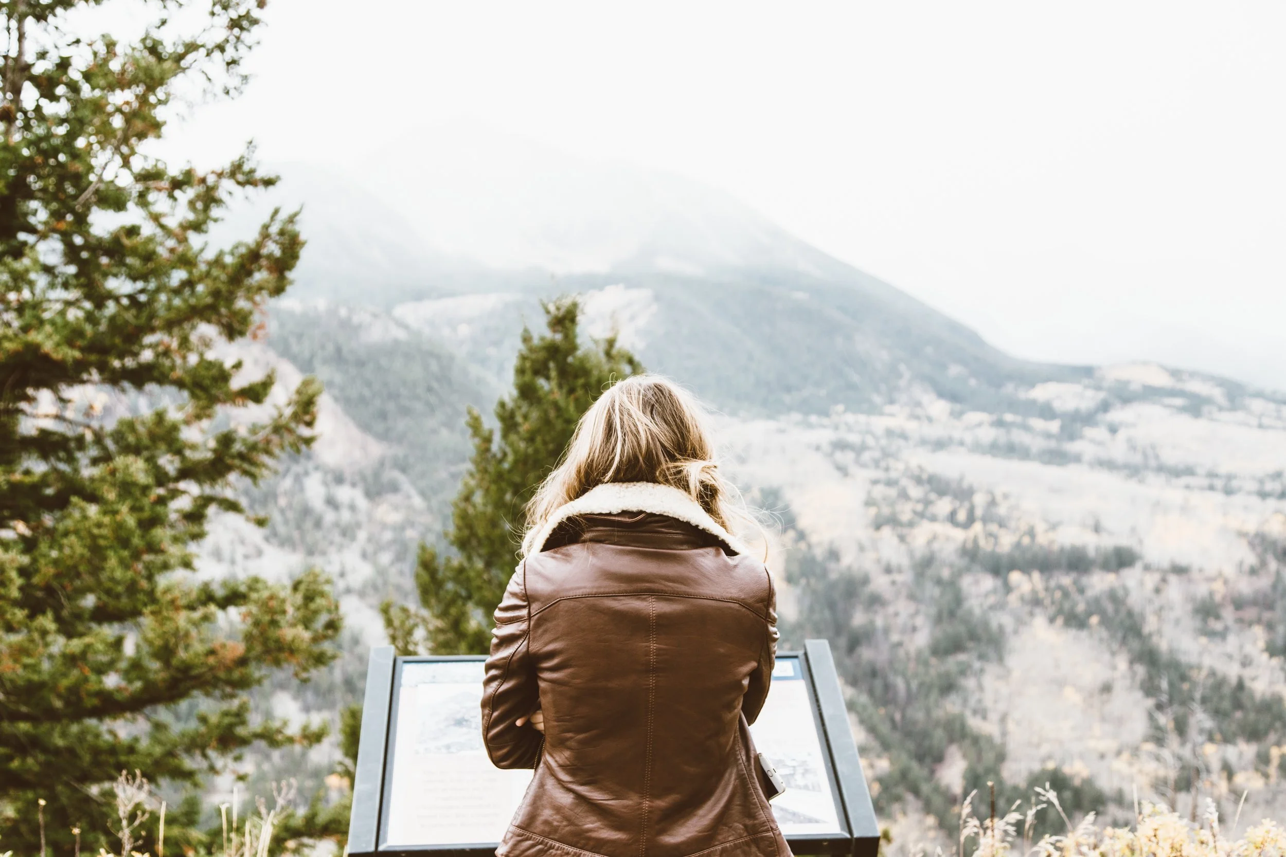 Why Taking Space Is The Best Thing For Your Relationship (With Yourself) & How To Do It