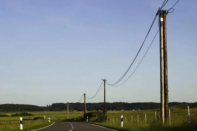 telephone_line_by_road.jpg