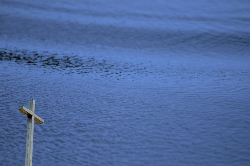 WATERCROSS.png