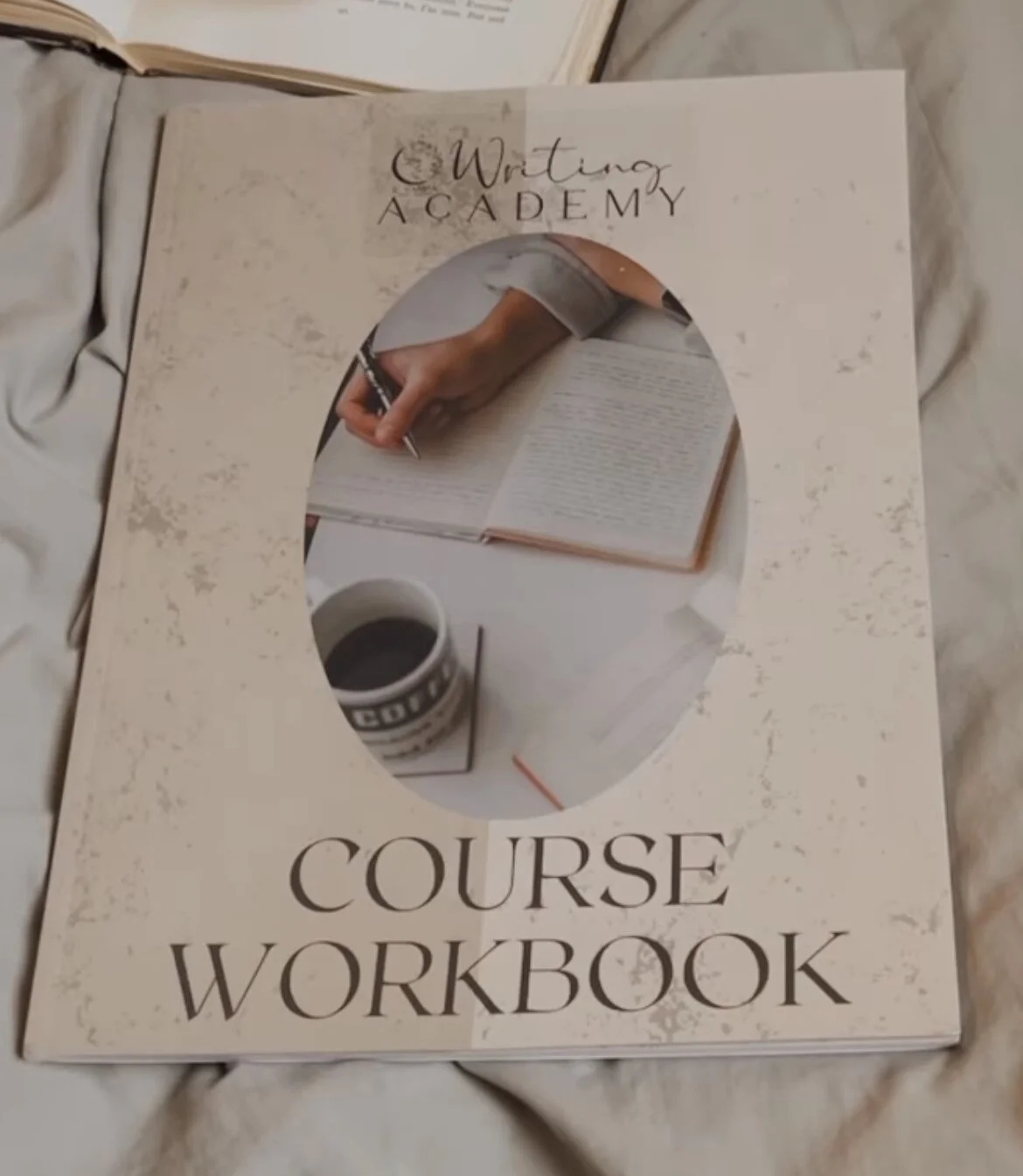 89DA2C03-80BF-4031-BF88-25F50A3601DE