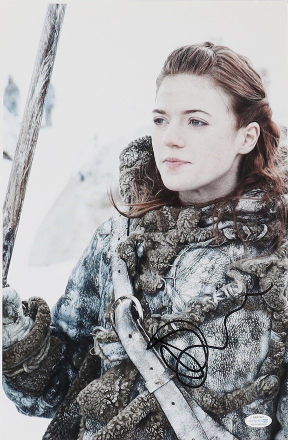 main_1683564861-Rose-Leslie-Signed-Game-of-Thrones-11x17-Photo-ACOA-PristineAuction.com.jpg