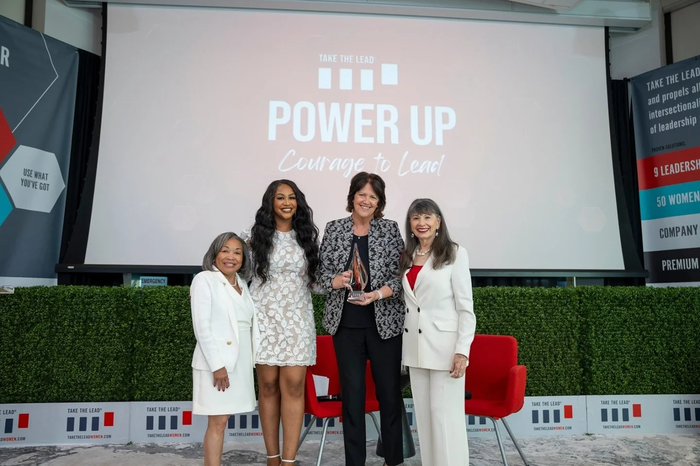 A huge congratulations once again to Christine Brennan, recipient of the Leading Media Award at Power Up: Courage to Lead 2025.

In conversation on stage with Kelsey Nicole Nelson, Christine reflected on her groundbreaking career, from being the firs