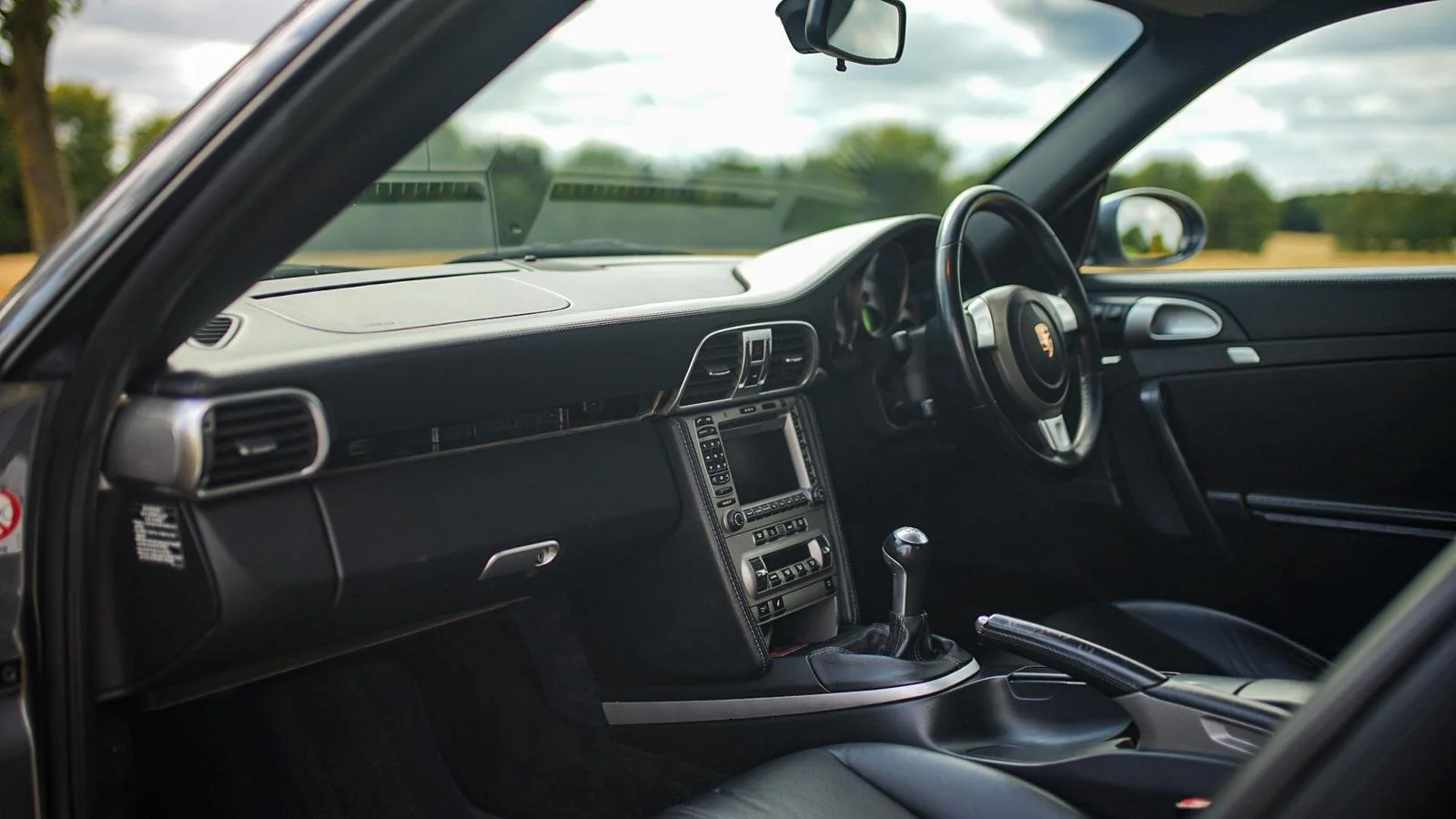 WhatsApp Image 2025-08-18 at 16.52.37 (5).jpeg