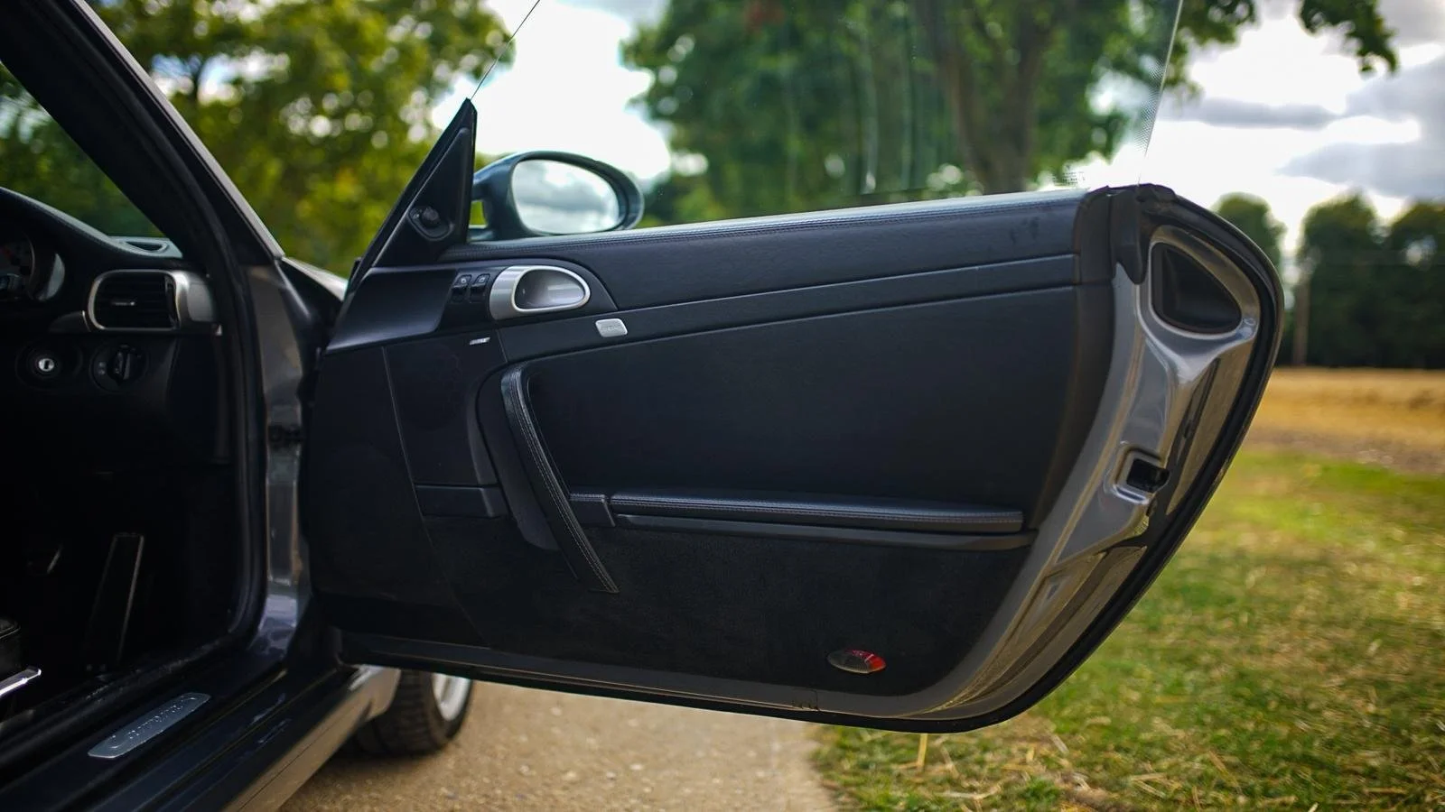 WhatsApp Image 2025-08-18 at 16.52.37 (6).jpeg