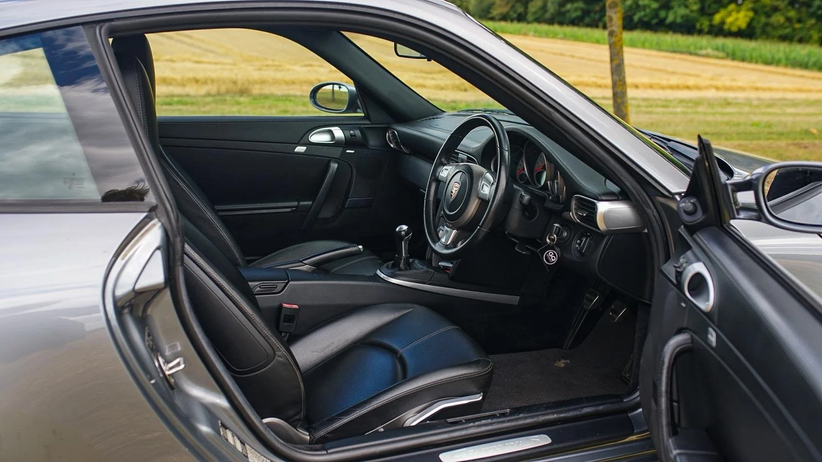 WhatsApp Image 2025-08-18 at 16.52.43 (5).jpeg