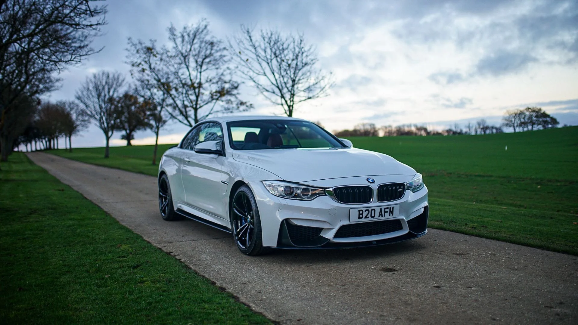 WhatsApp Image 2025-11-25 at 16.21.34 (1).jpeg