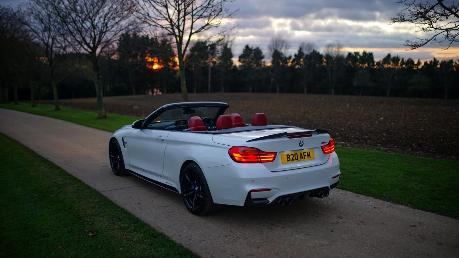 WhatsApp Image 2025-11-25 at 16.21.51.jpeg