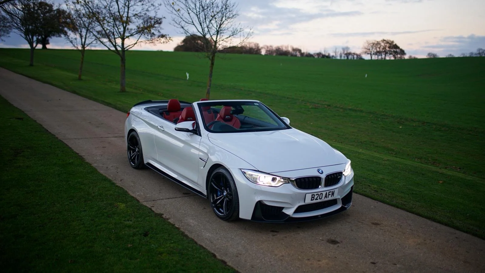 WhatsApp Image 2025-11-25 at 16.21.59 (1).jpeg