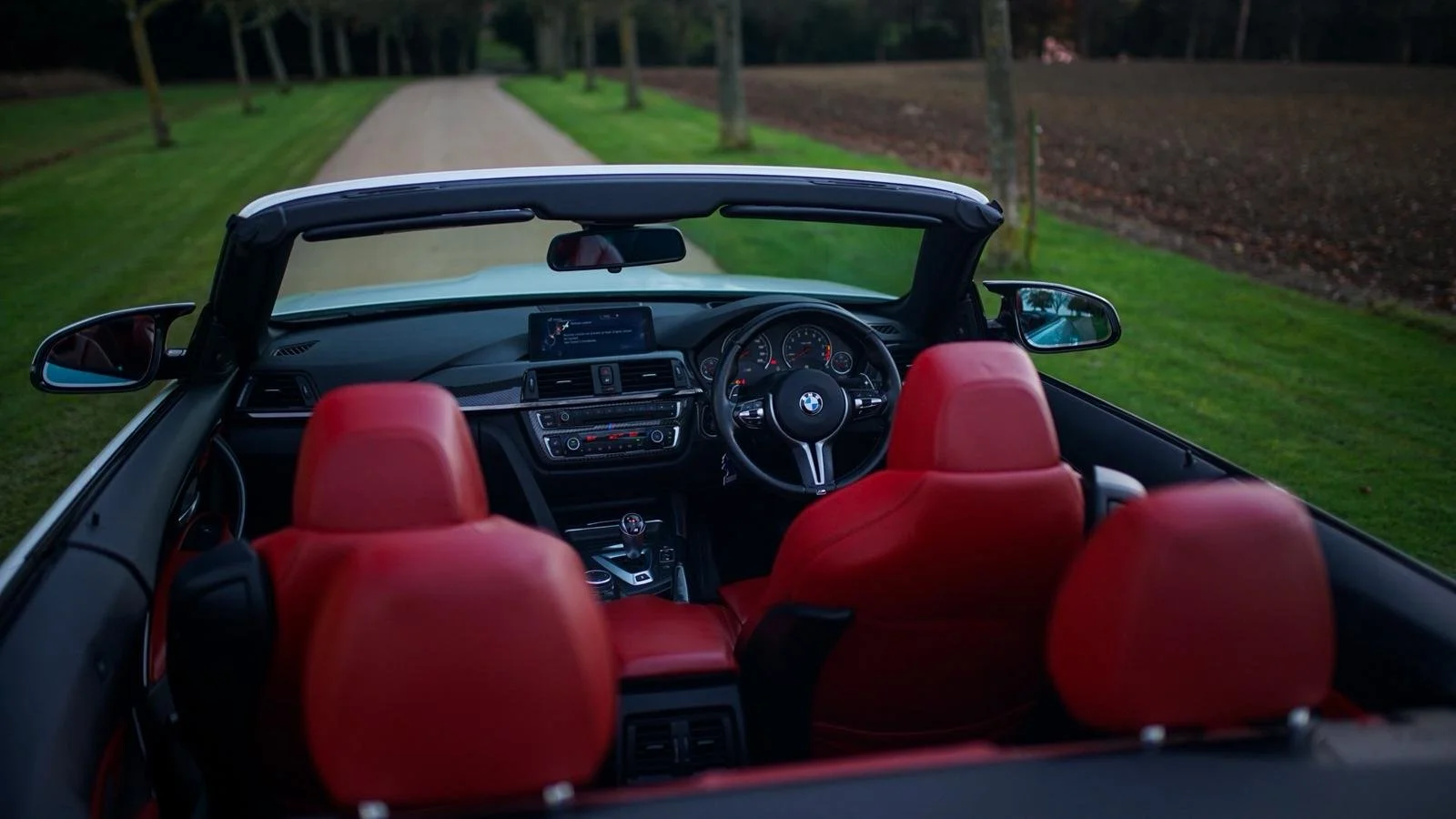 WhatsApp Image 2025-11-25 at 16.22.04 (1).jpeg