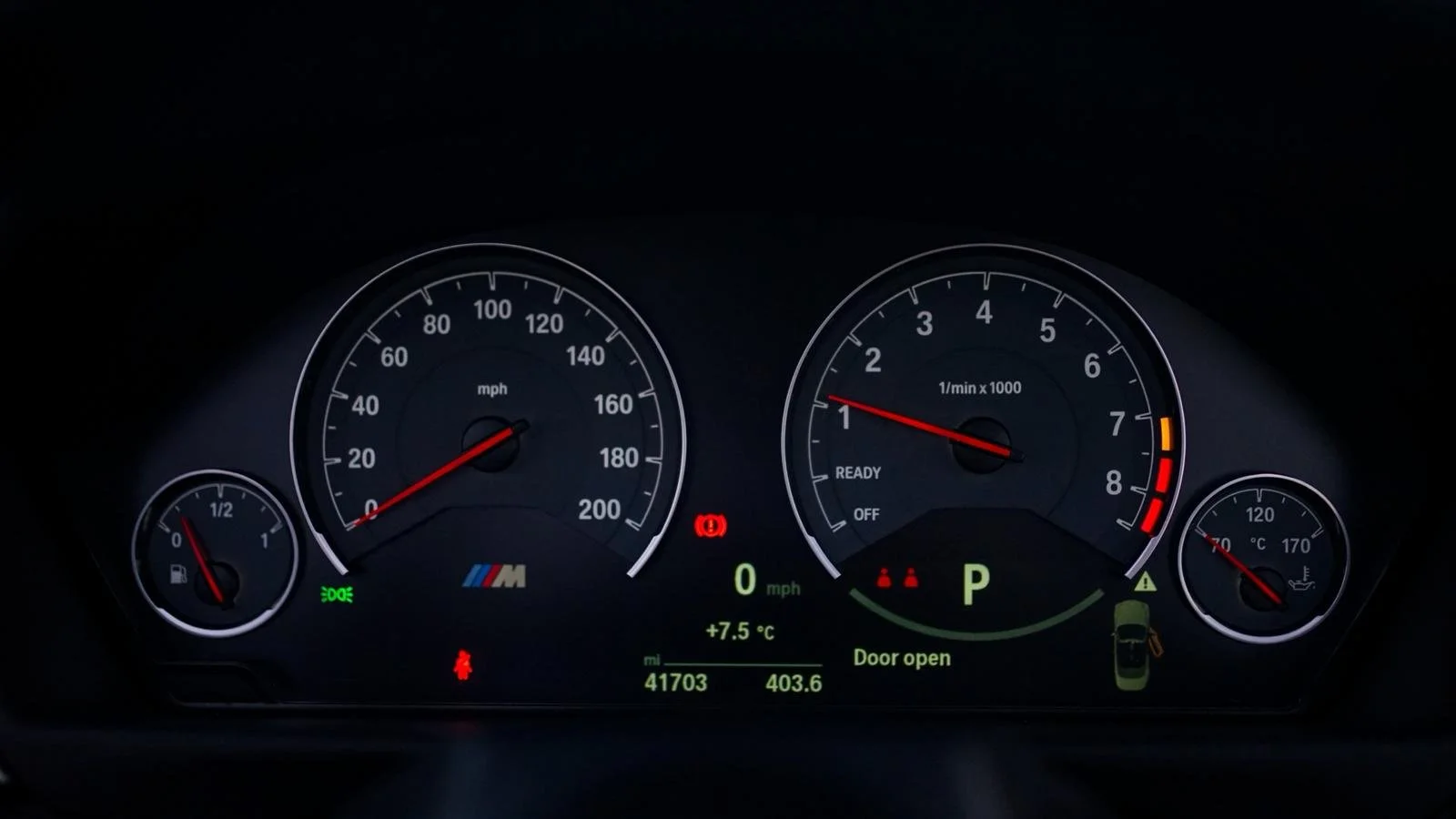 WhatsApp Image 2025-11-25 at 16.22.08 (1).jpeg