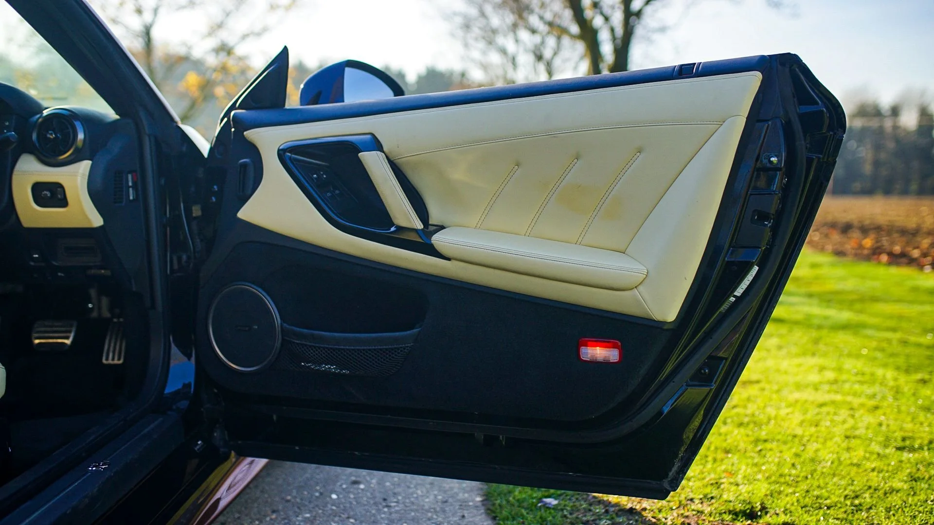 WhatsApp Image 2025-12-04 at 11.46.55 (1).jpeg