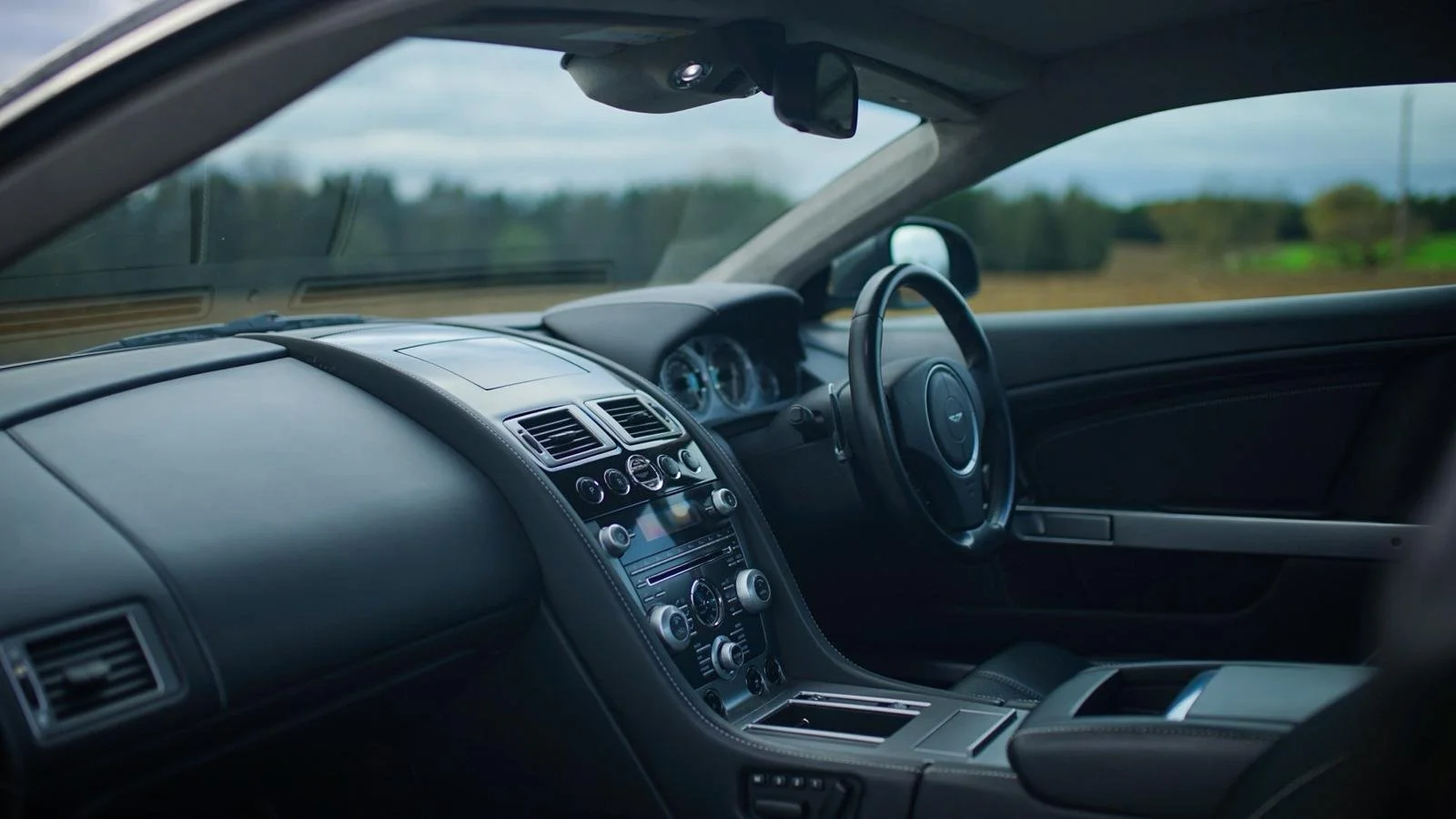 WhatsApp Image 2025-11-19 at 14.23.41 (1).jpeg