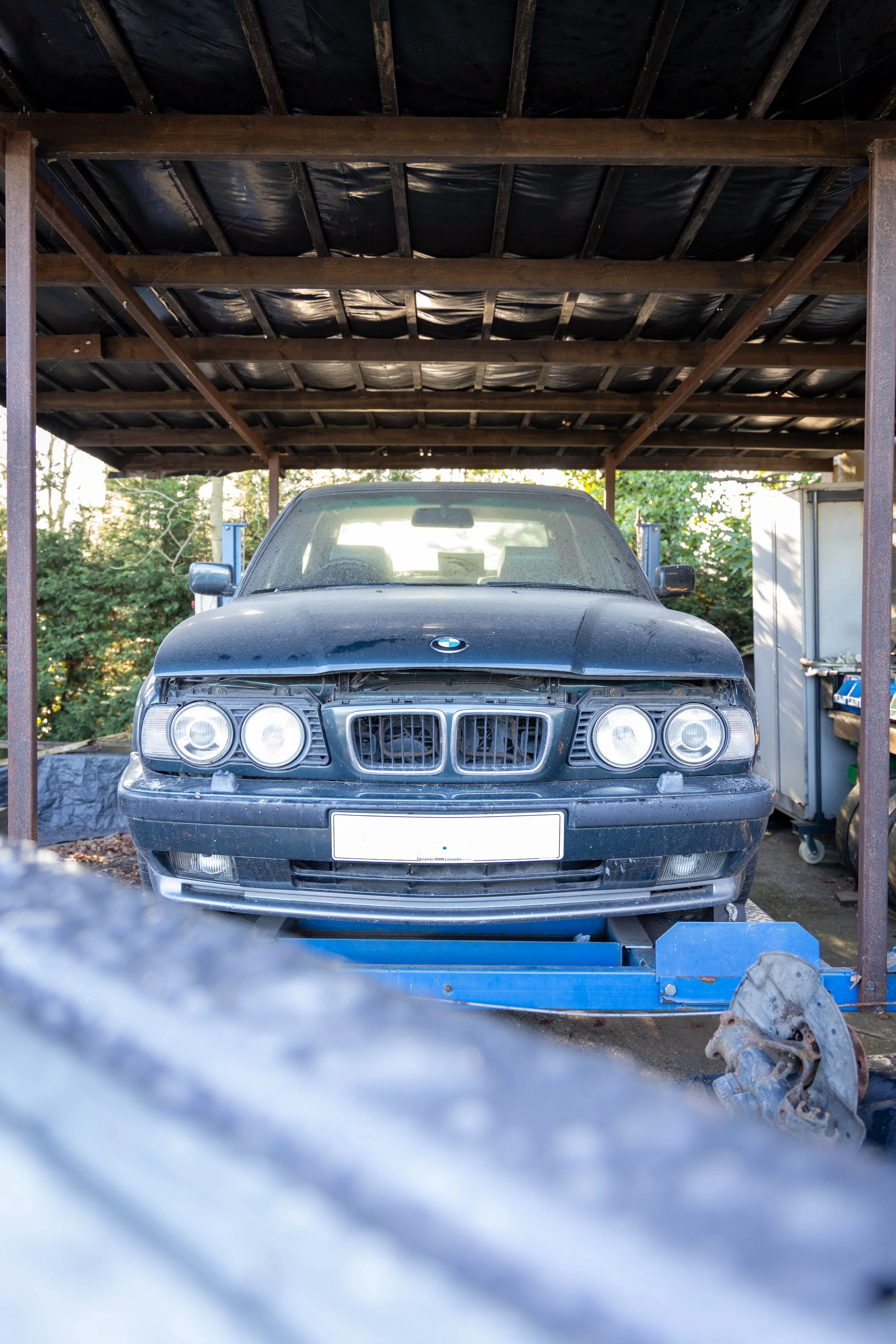 GQ-CAR-STORAGE-E34-M5-RESTORATION-16.jpg