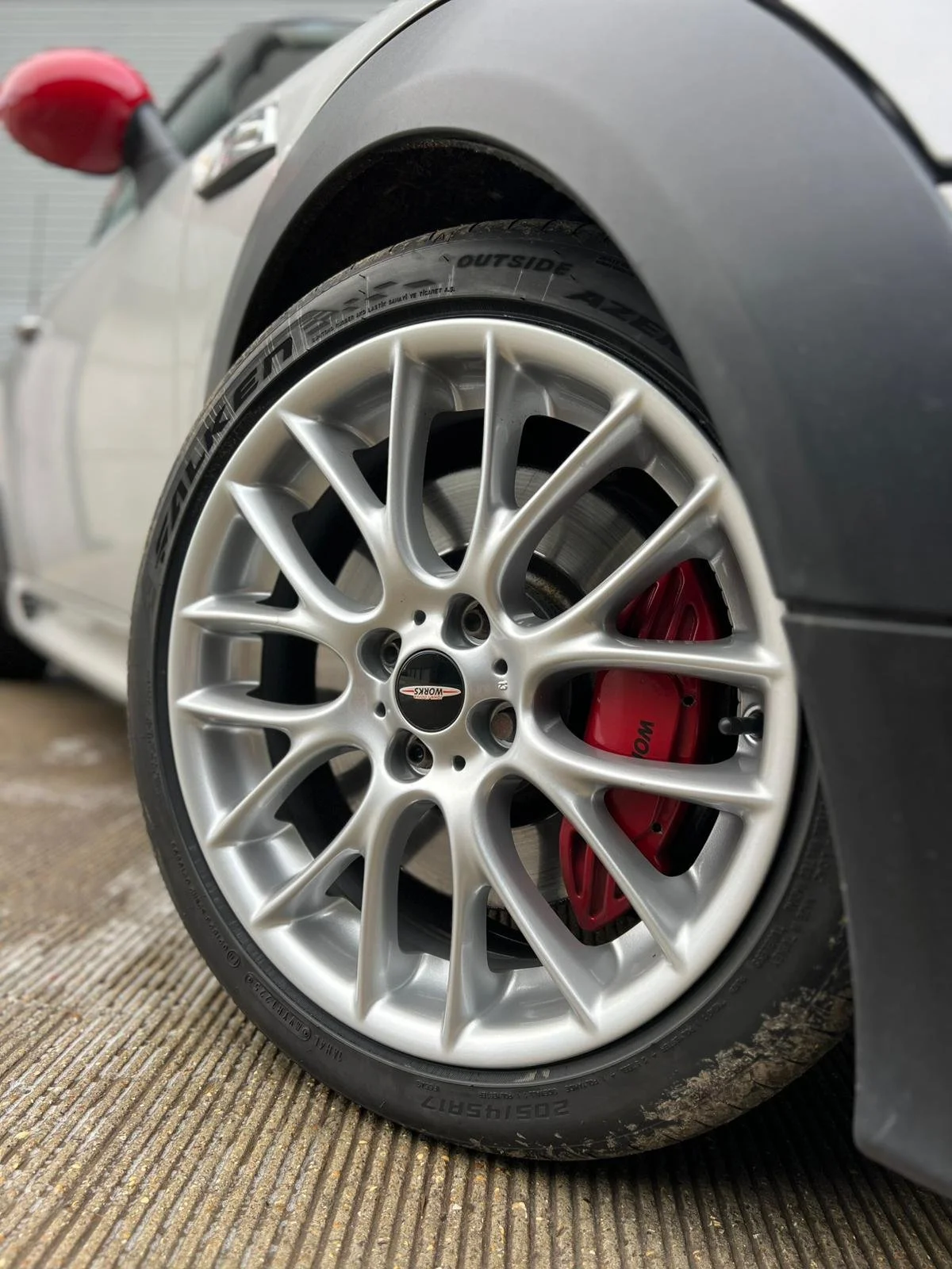 GQ-CAR-STORAGE-ALLOY-WHEEL-REFURBISHMENT-MINI-JCW.jpg